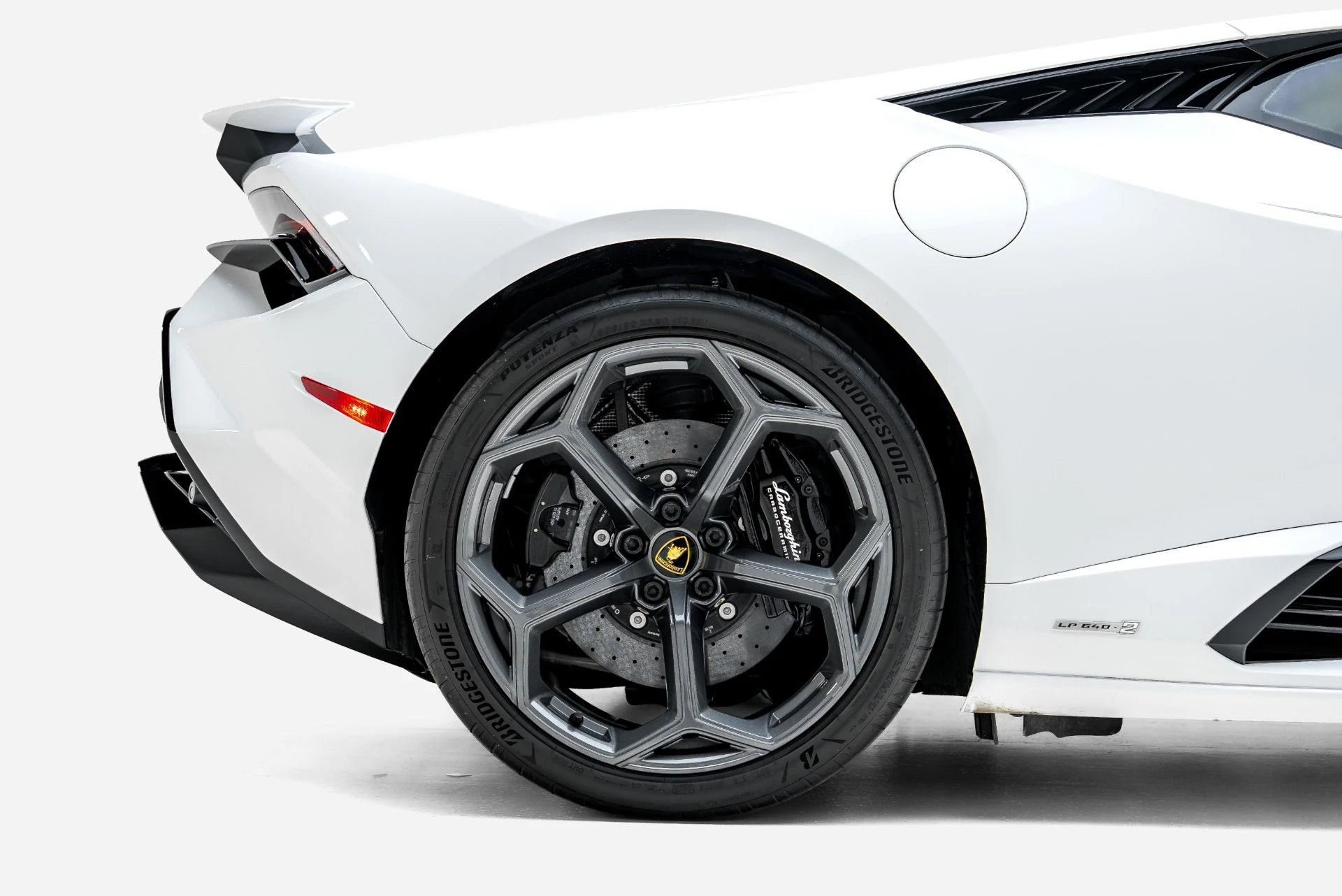 mph016_940690715_Used_2023_Lamborghini_Huracan_Tecnica_1787597747_5616dd4bda