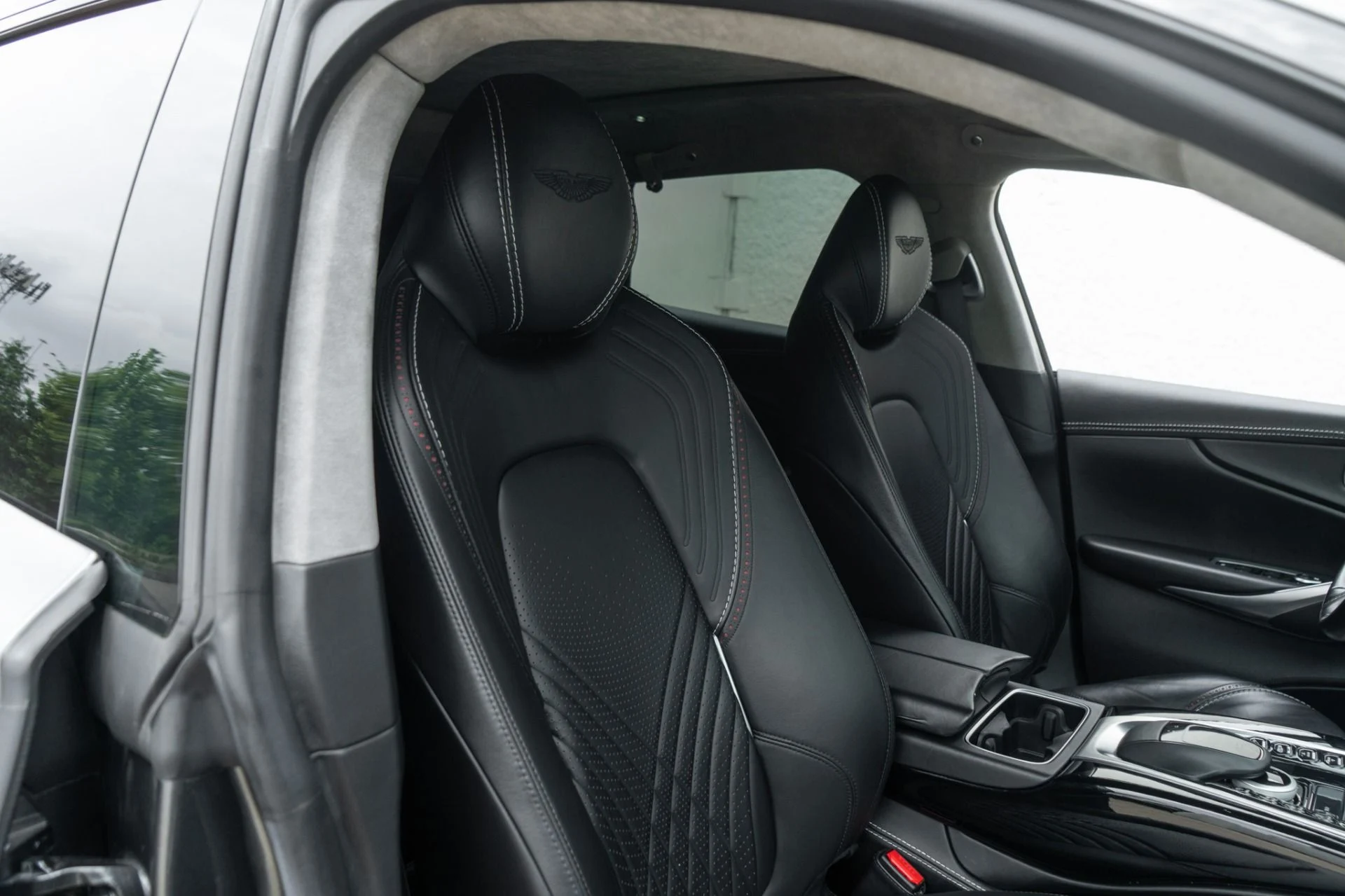 mph016_943014299_Used_2021_Aston_Martin_DBX_1777485060_a53e15f4dd