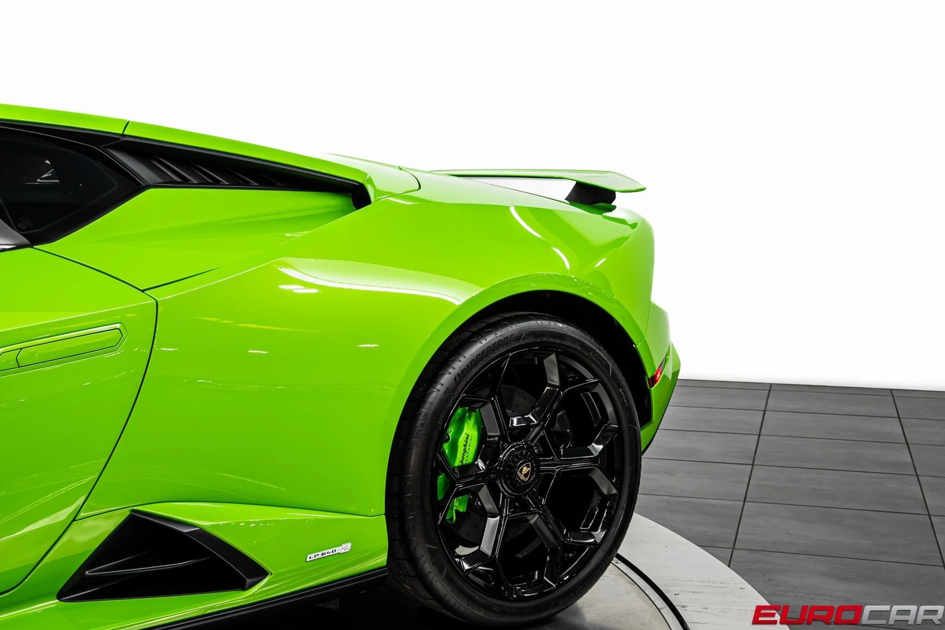 mph016_94433120_image_17_393b70bb92