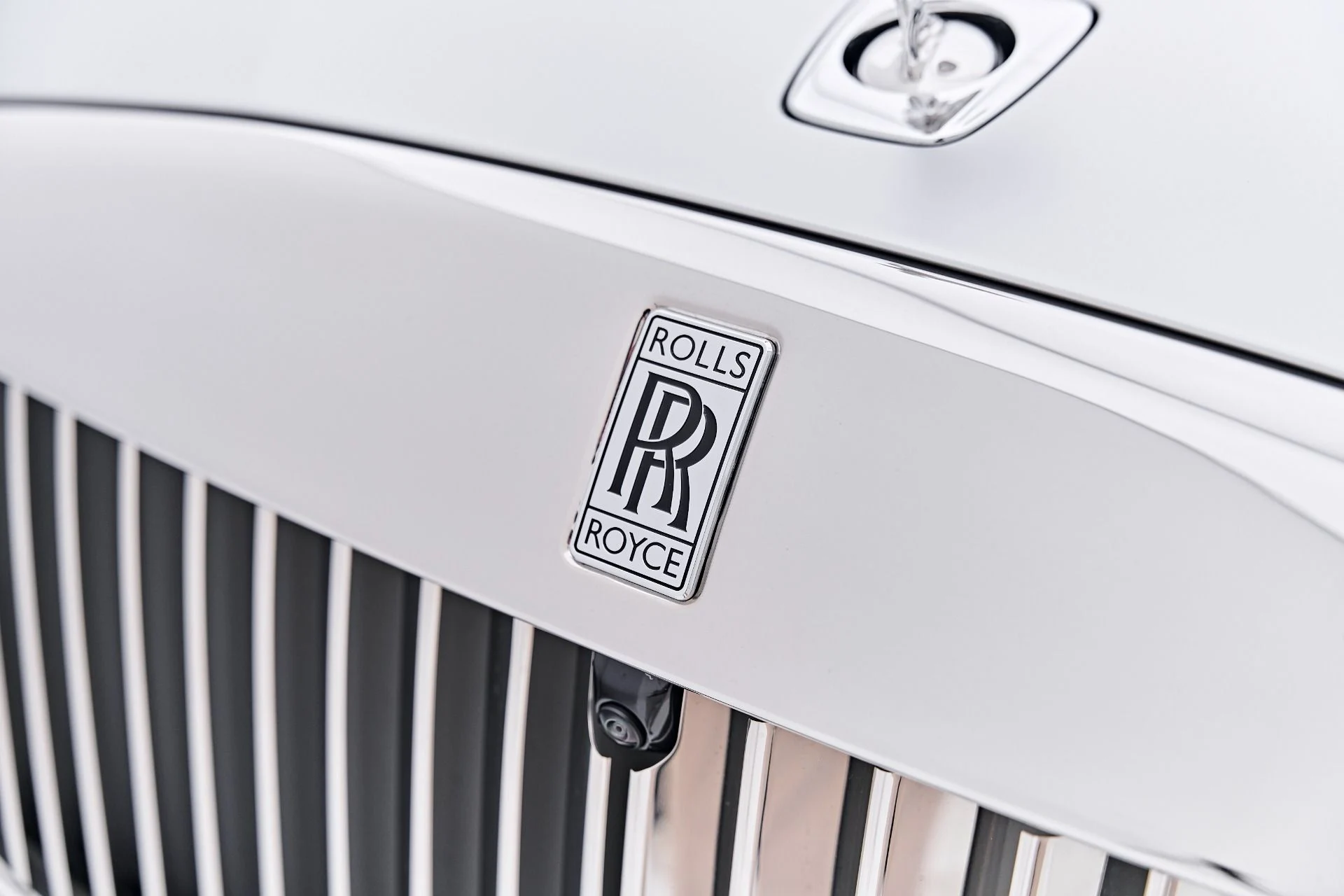 mph016_944433309_Used_2024_Rolls_Royce_Spectre_Base_1790211187_07556d0ad5