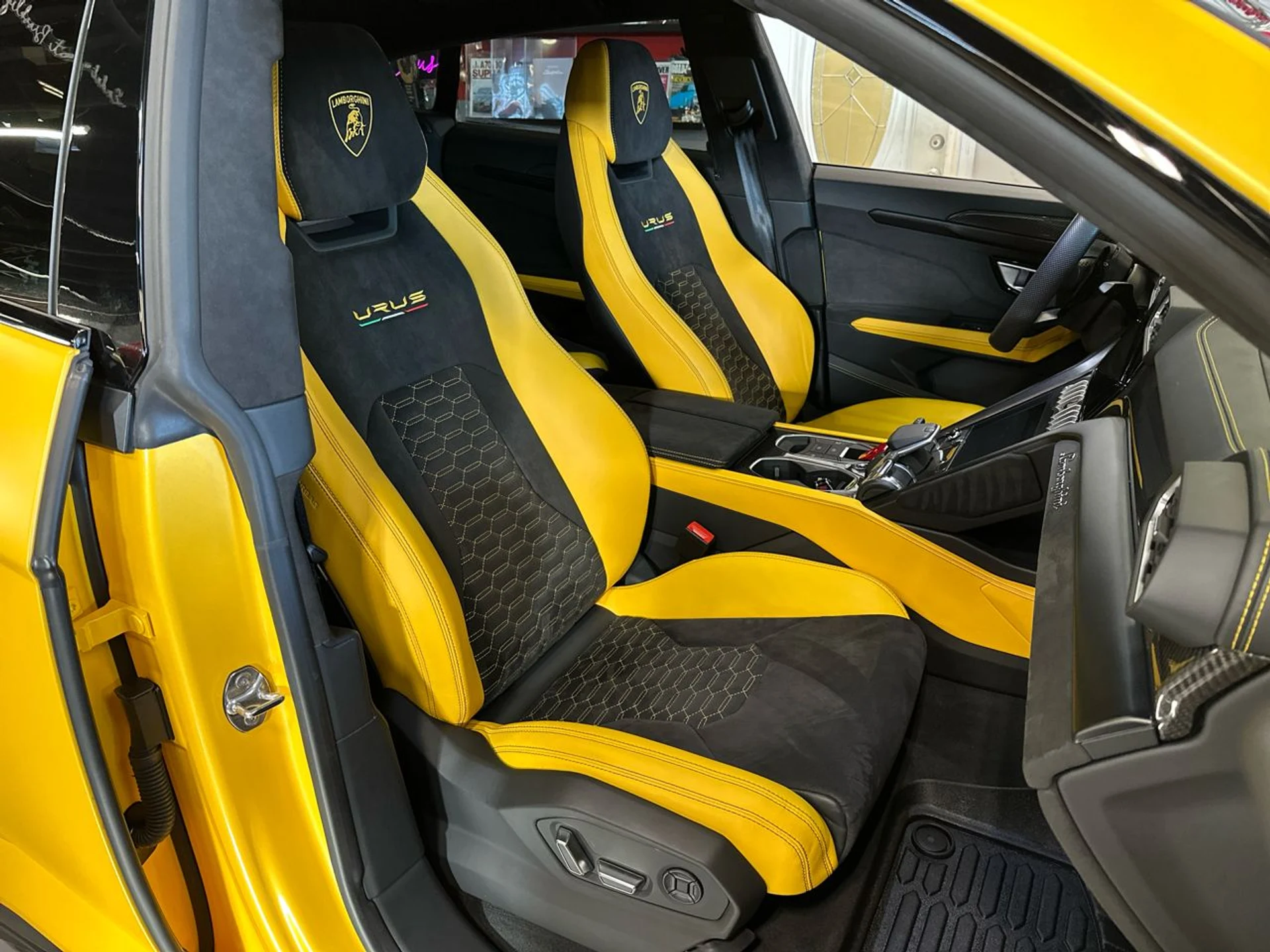 mph016_94694317_638951068022165219_fadf6424ba