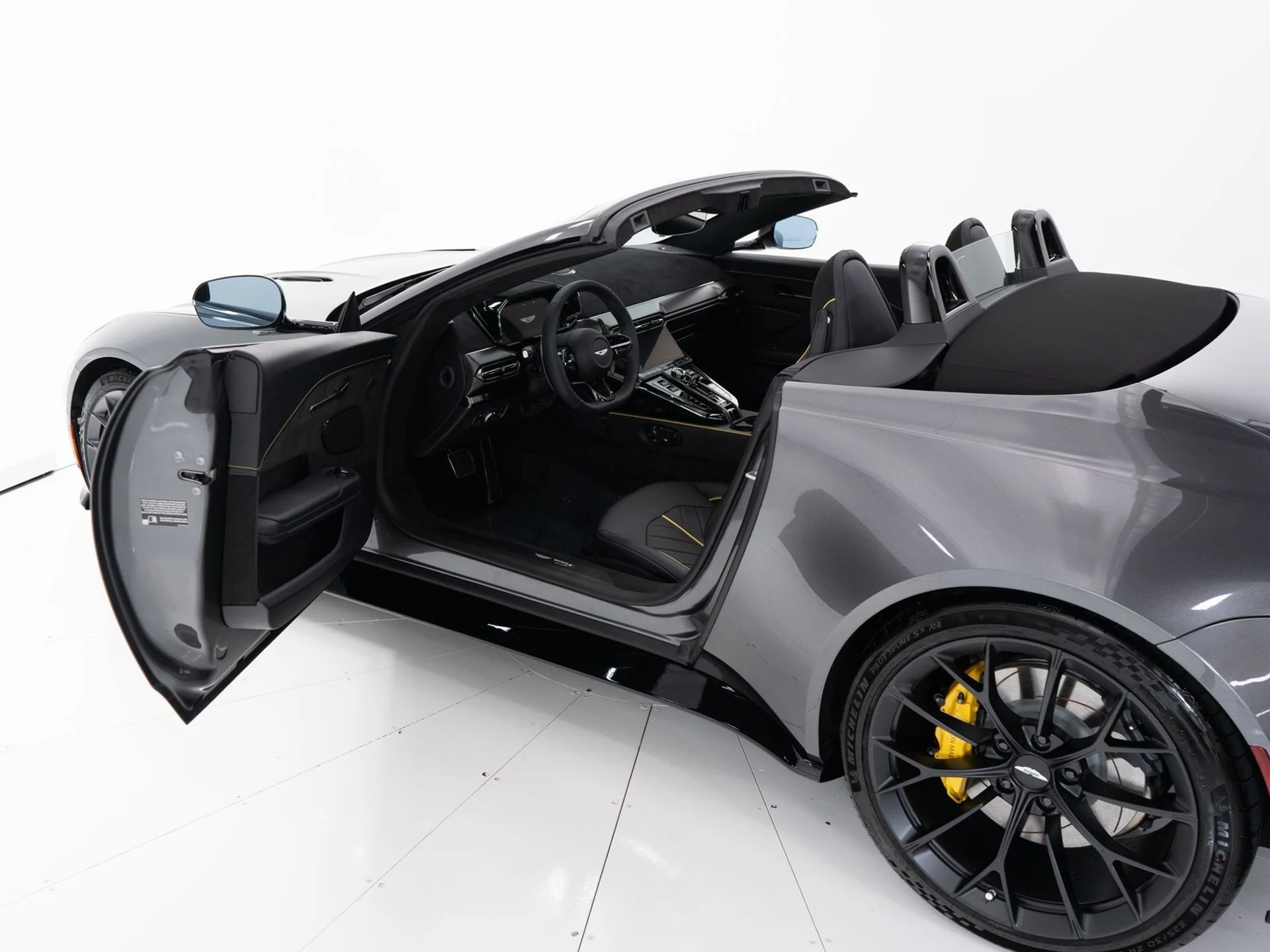 mph016_950247252_ac40d60a9bb2f1a25e62768df16997f2_7b1f2a1d40