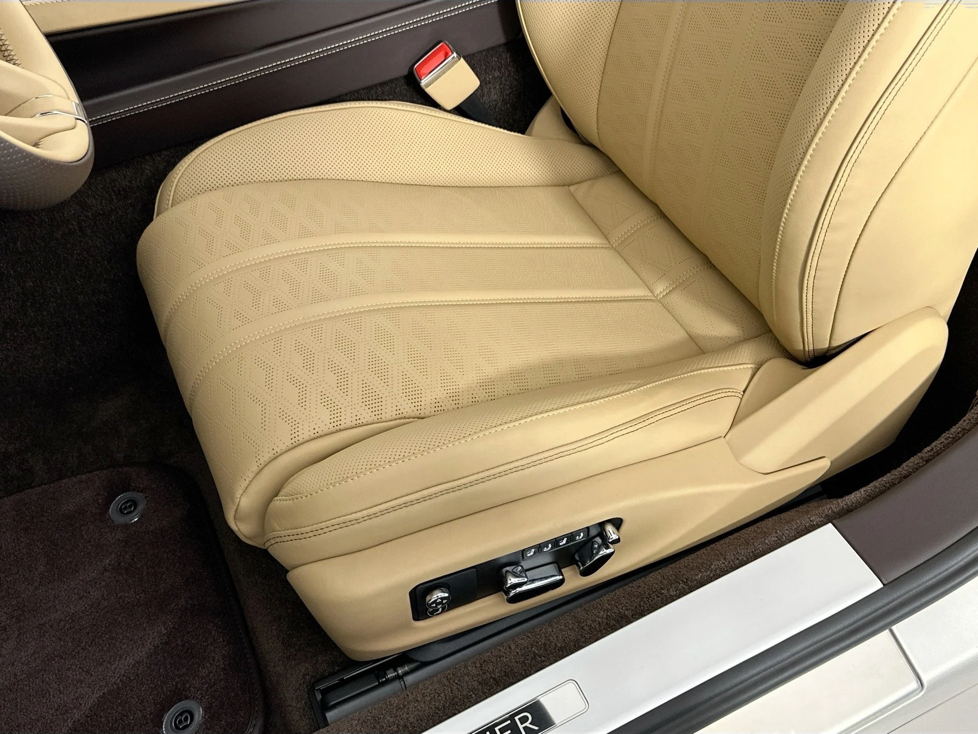 mph016_953127792_17_73badda41b