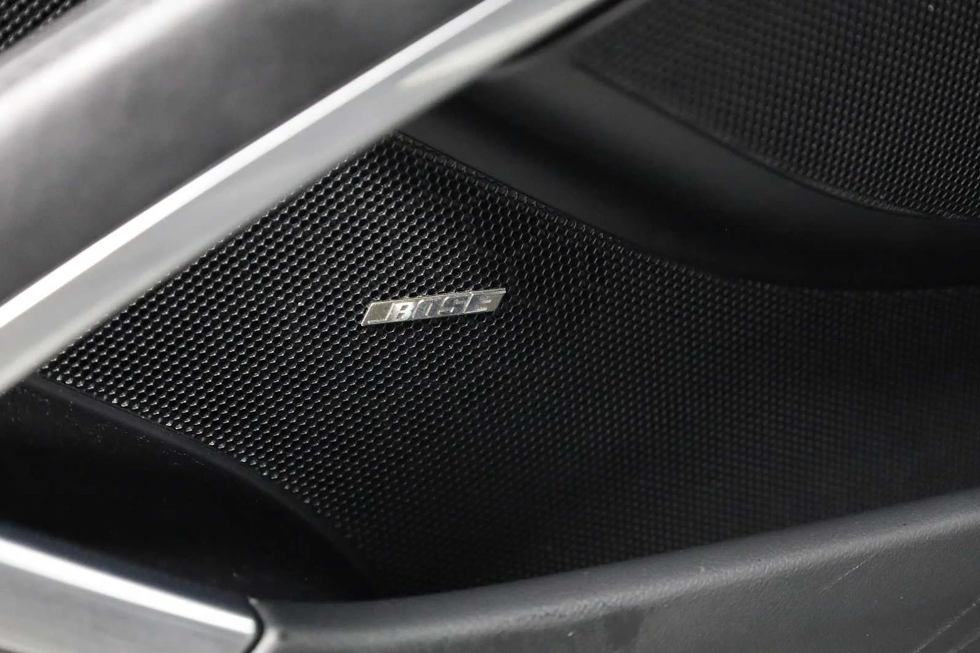 mph016_962263204_bc2a3e2a818784aa36e7ea4bab513bd1_b4cea8a974