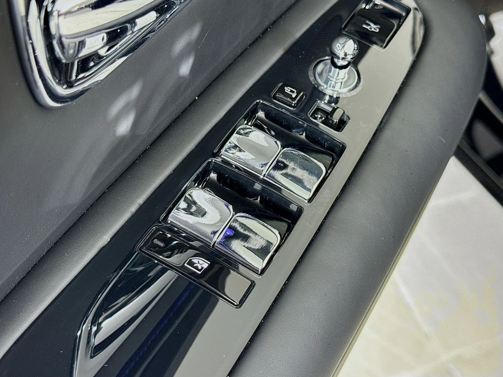 mph016_963119240_b590f2320cec51fbab4706a0e33936e4x_d3a1916b00