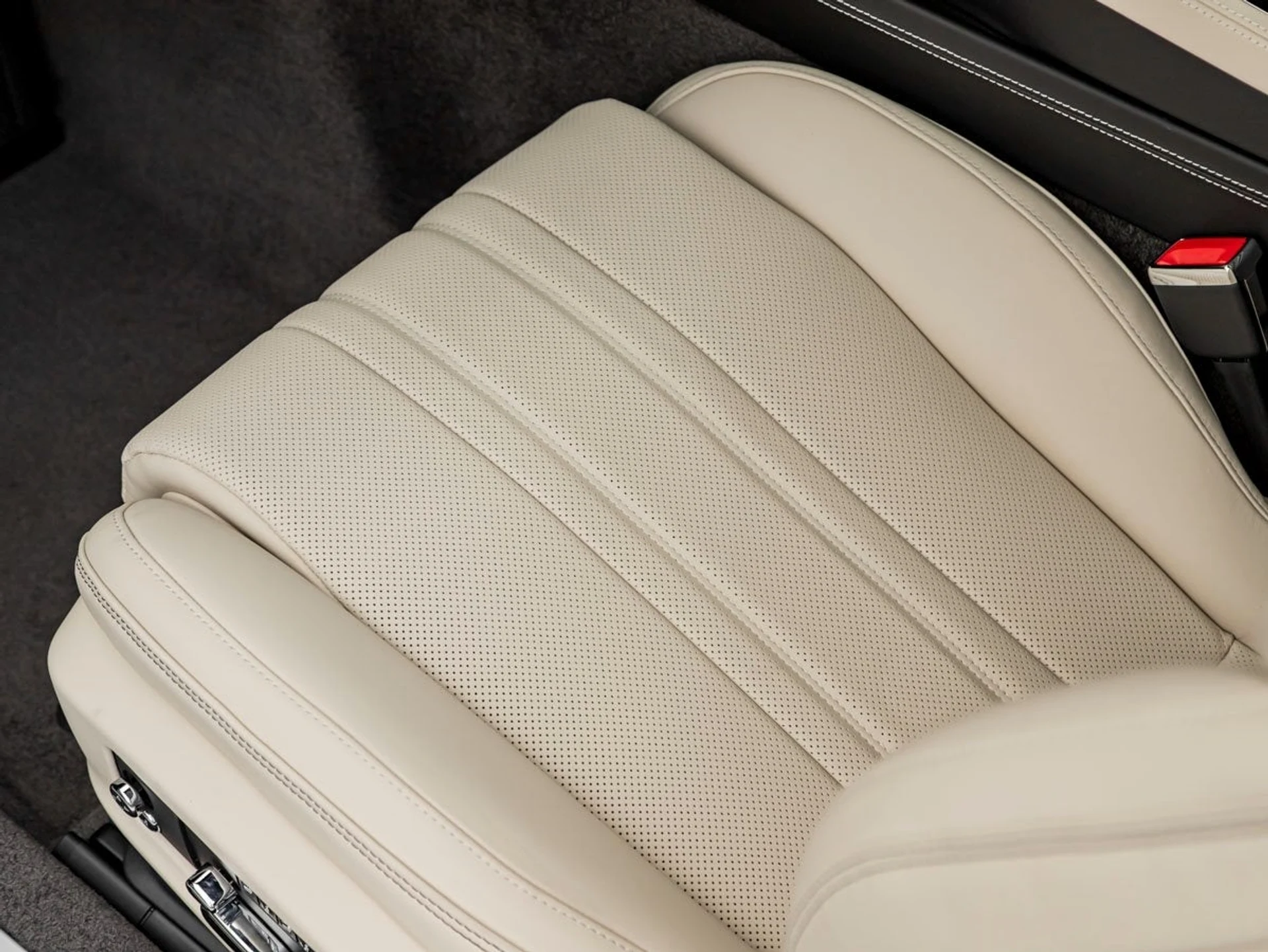 mph016_965337368_17_5054bf242b