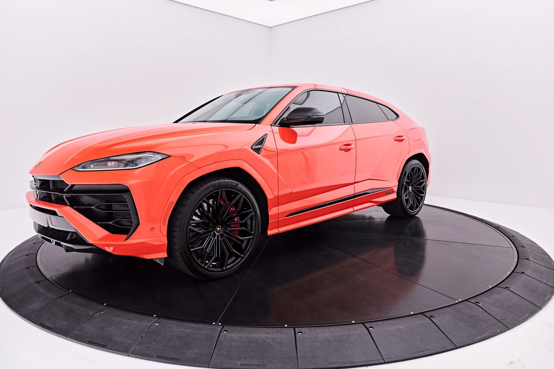 mph016_968446311_Used_2025_Lamborghini_Urus_SE_1785258912_5539477fb2