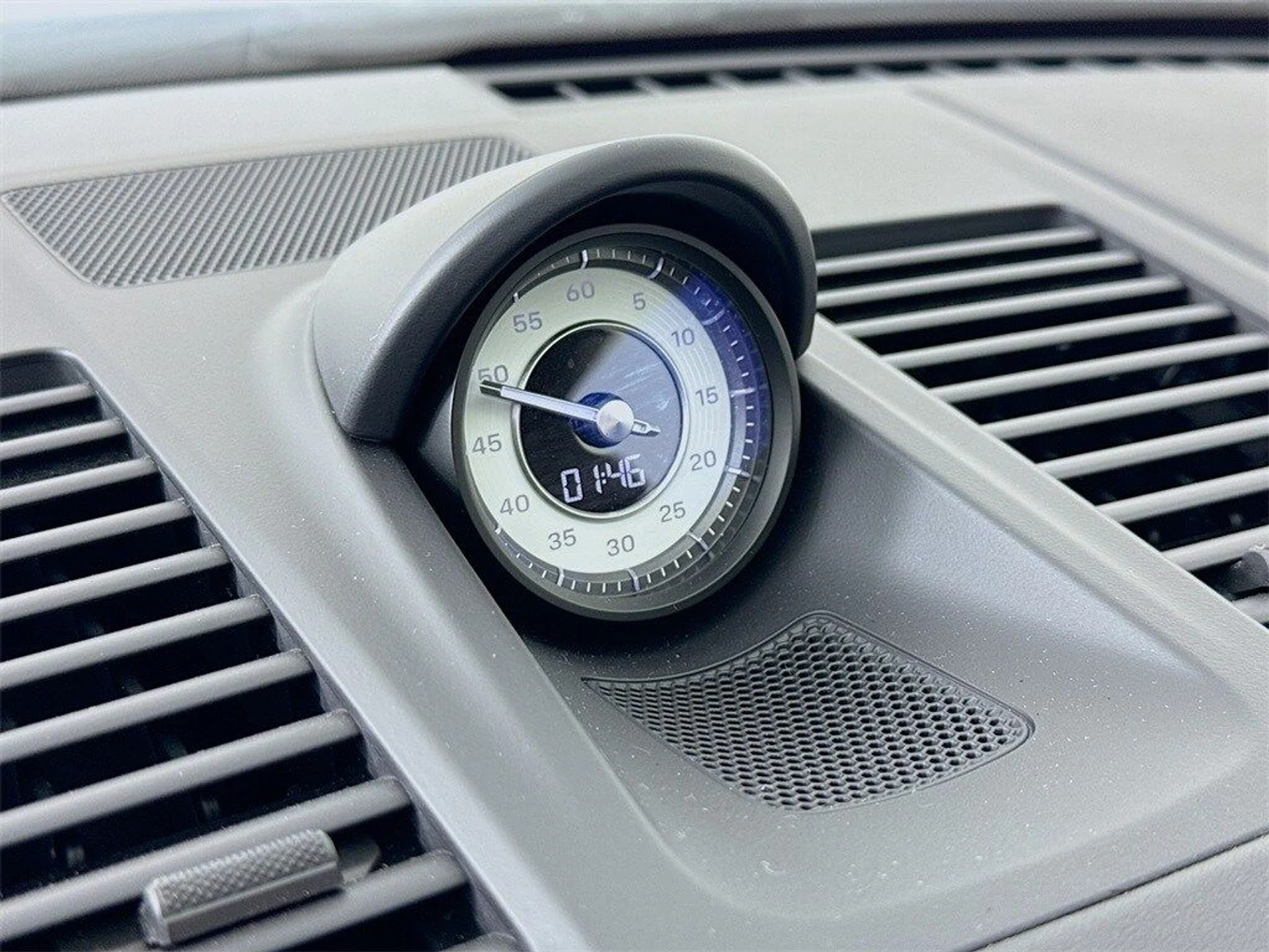 mph016_970738778_a3a121a4b09b268790d5fb5362d51a5cx_10ce34be91