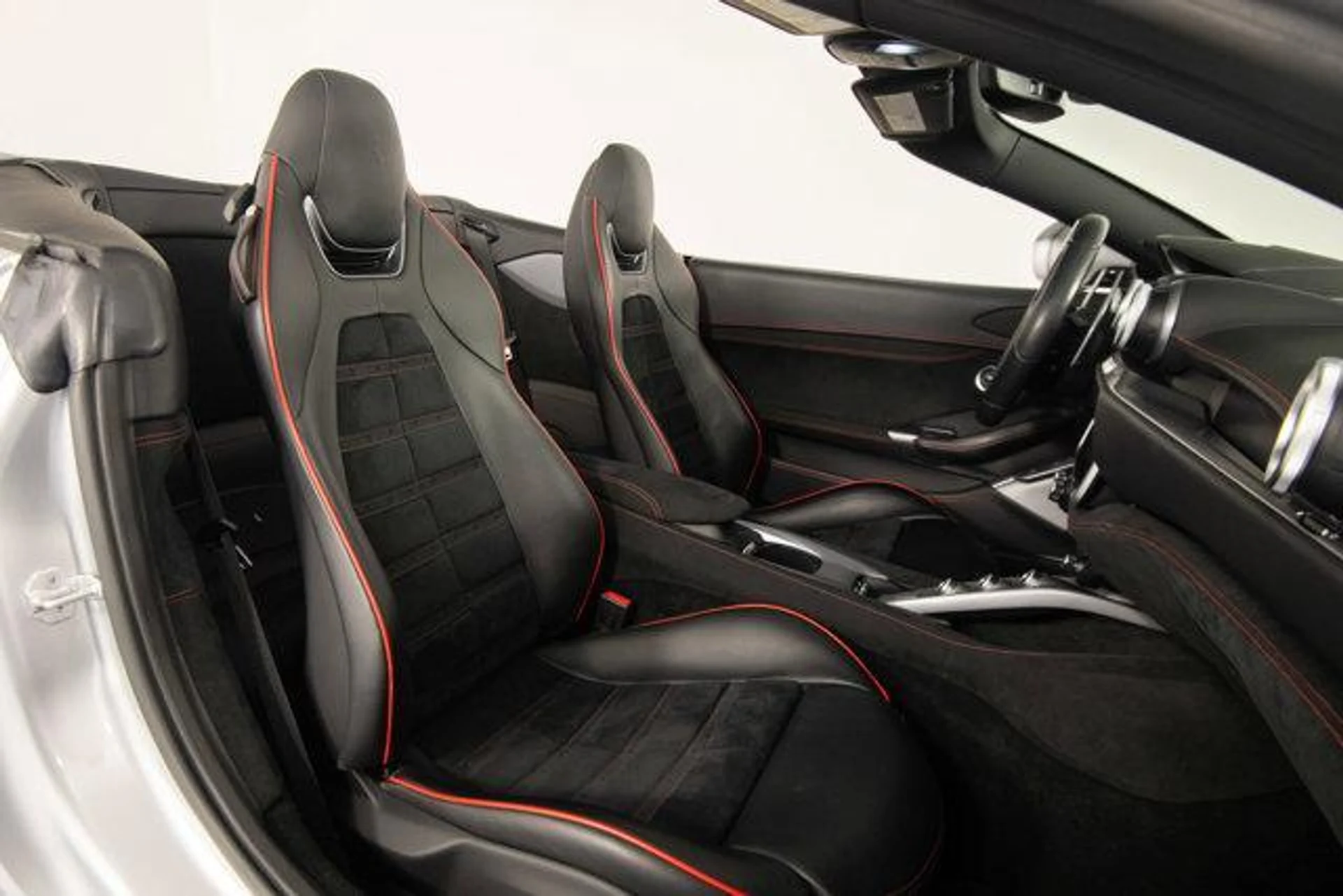 mph016_973131388_Z91_Qp00aw1_ME_78_X_Ifx_N1h_Hw_Xt_HE_41f008c779