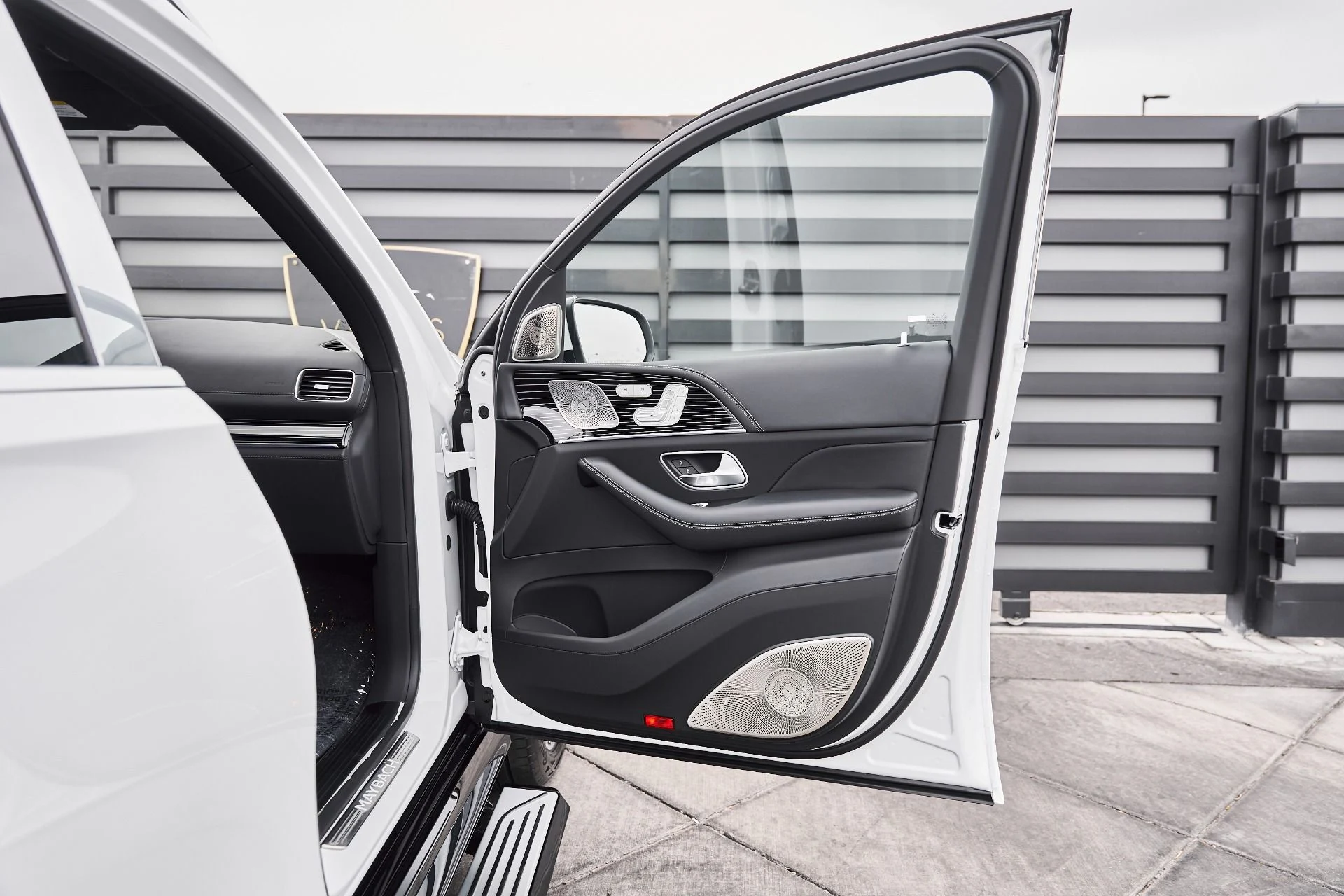 mph016_980255095_Used_2026_Mercedes_Benz_GLS_Maybach_GLS_600_1777160219_691c8c06e2