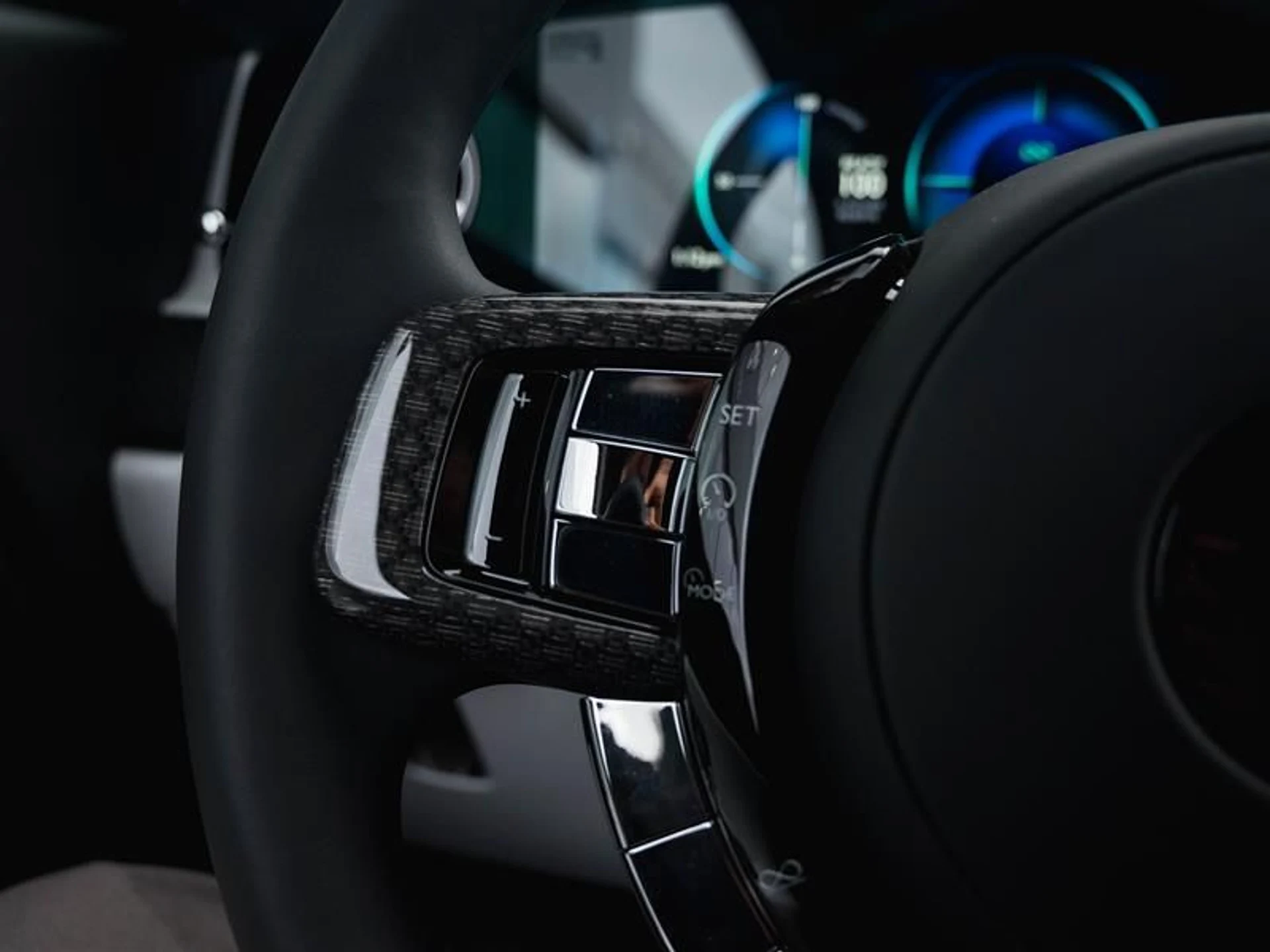 mph016_982762686_fsvz0mll_5cb5827704