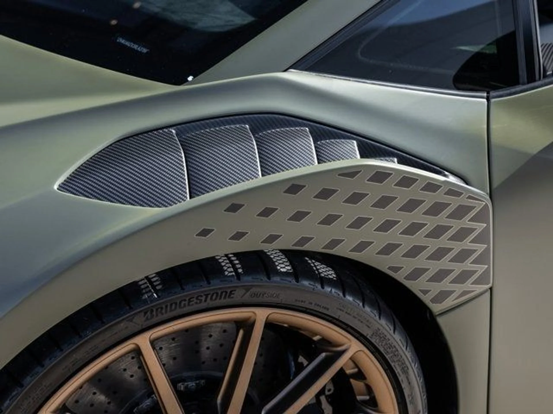 mph016_983285961_17_cc88efef57