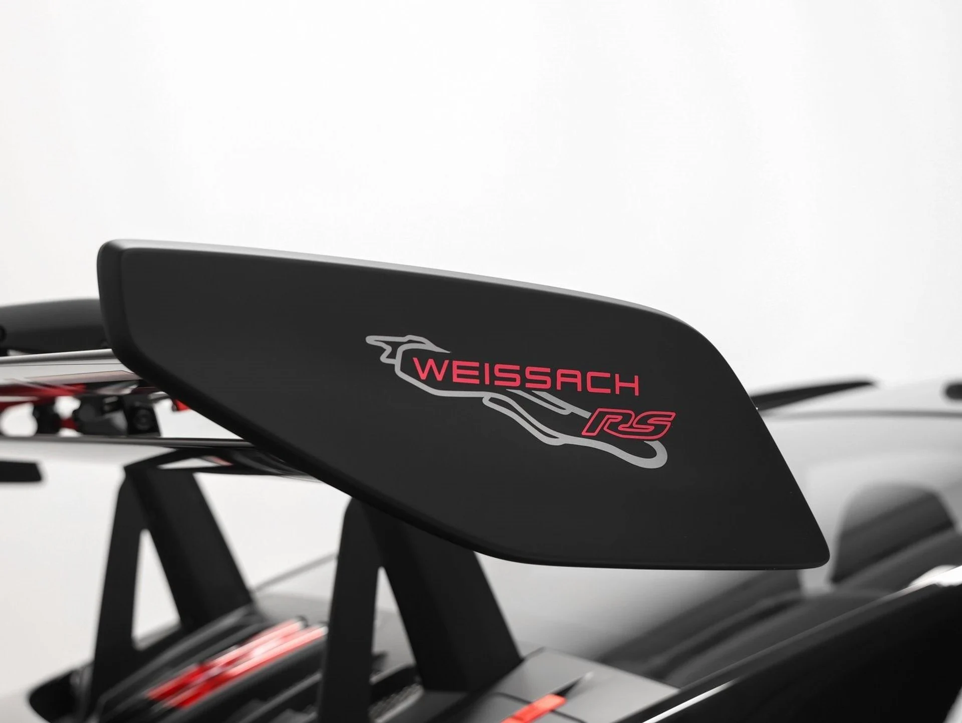 mph016_98678766_17_9e39208453