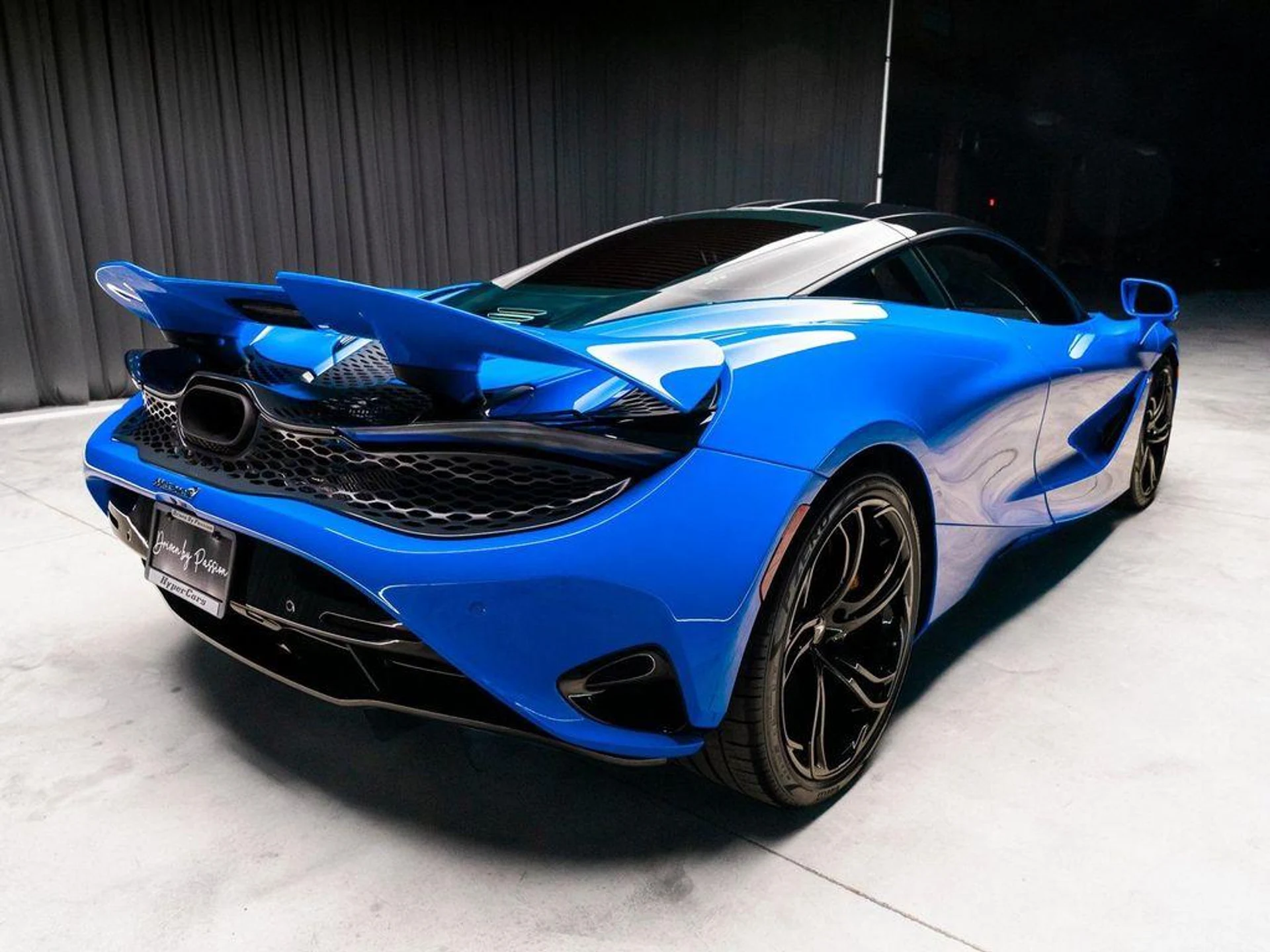 mph016_993305732_Zwlp_EG_7_Gn_S_Uolpb1d_Q_Op714_Bc_E_5fa56821b1