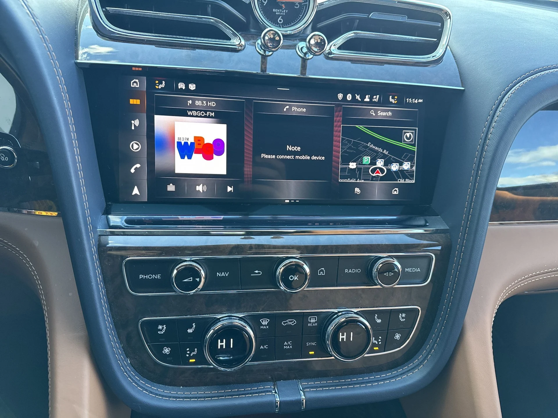 mph016_994306000_e22afd7d86f92e310e35511e2bb823a8x_994170b861