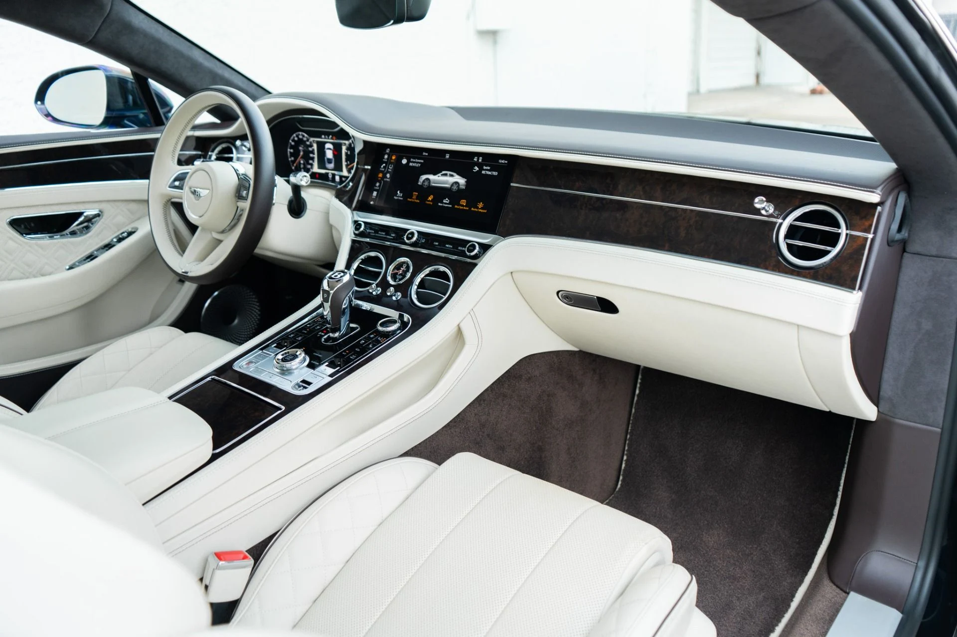 mph016_998066014_Used_2022_Bentley_Continental_GT_V8_1761245166_6a095439bc