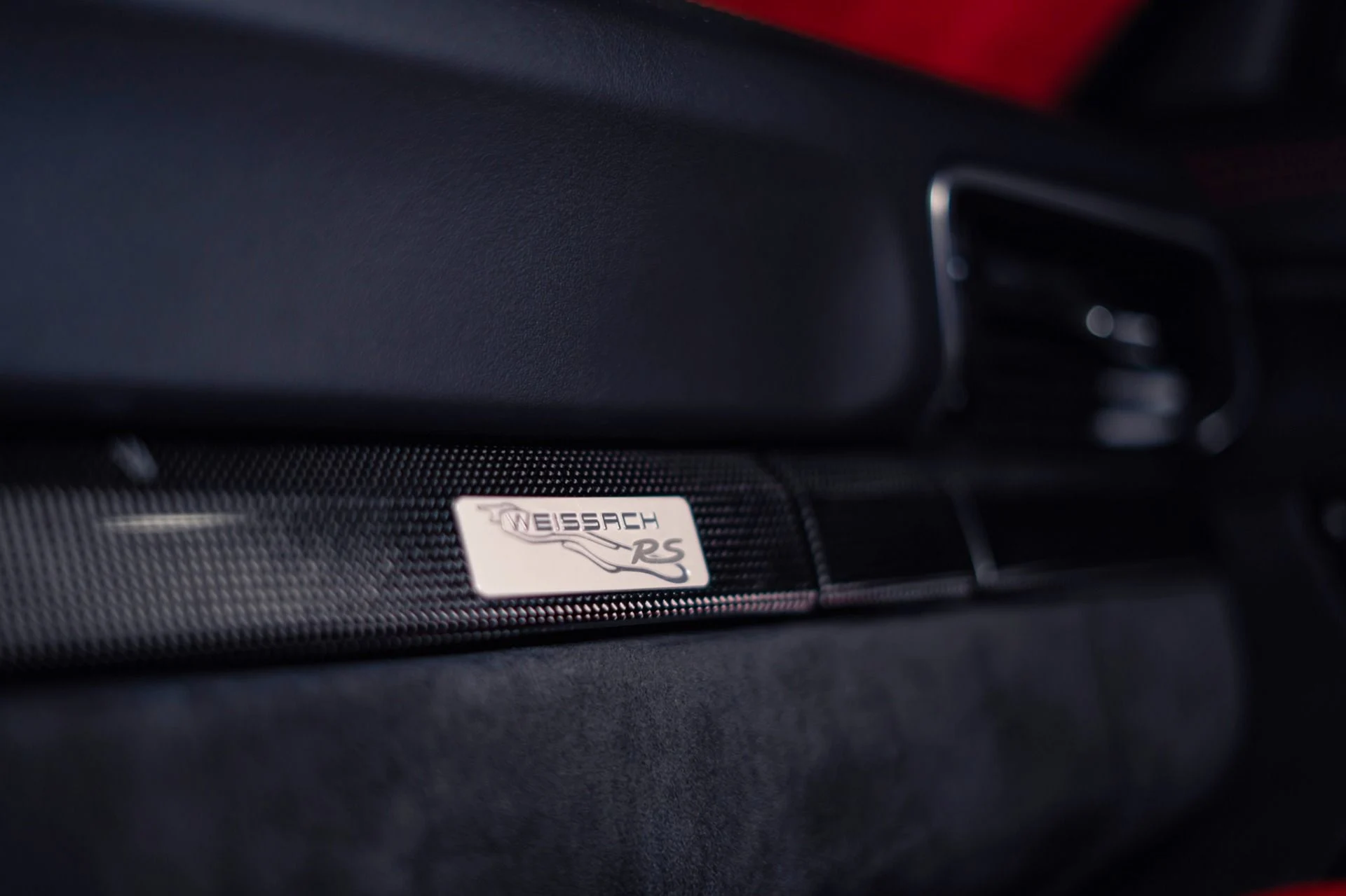 mph017_1008931620_Used_2018_Porsche_911_GT_2_RS_1777474085_314902db27