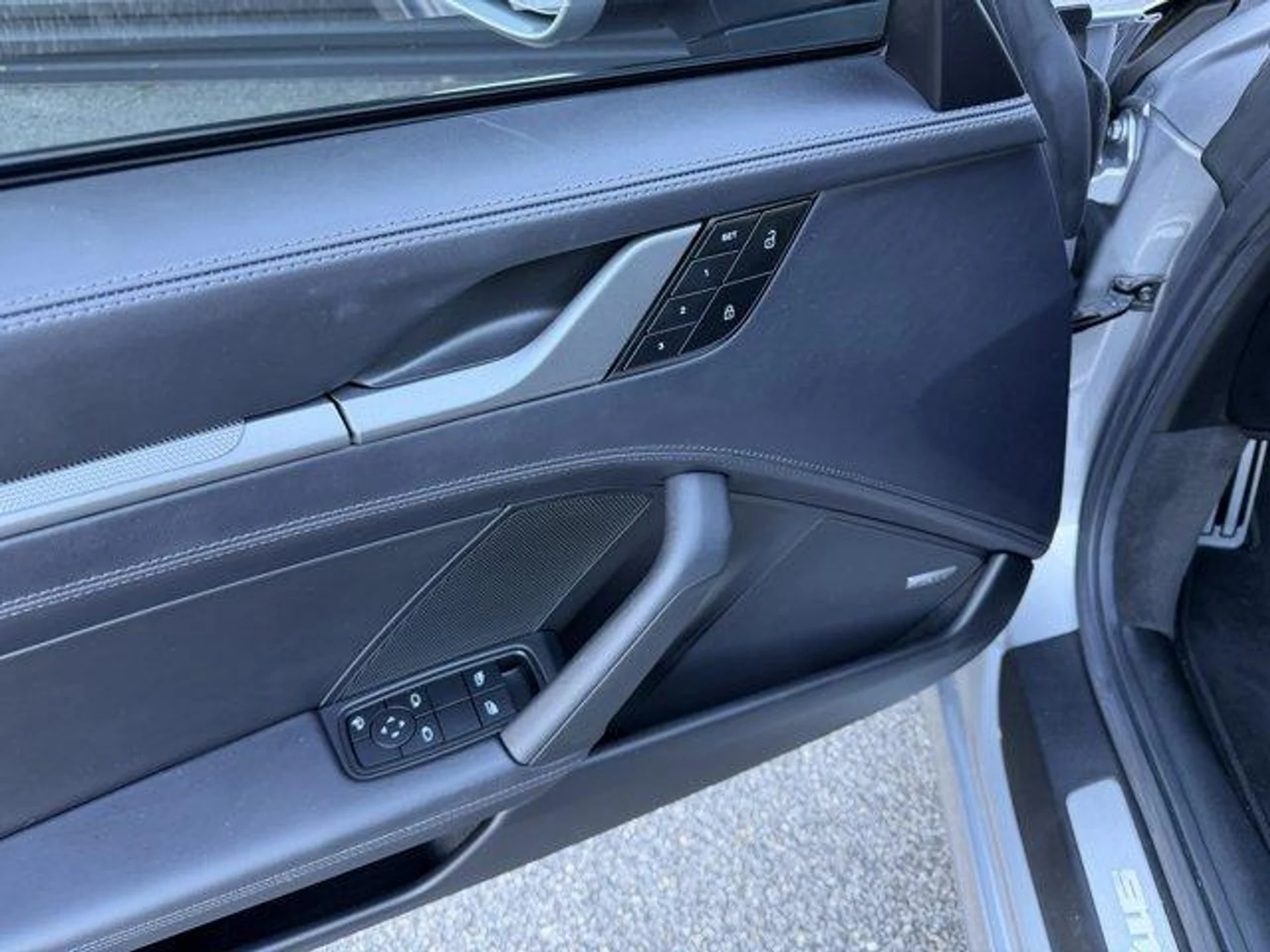 mph017_1013006843_0_LB_Qqe_Rvo_Noz_ag_W_h_A_Sw_OA_2_W2_I_cf9d54ceb4