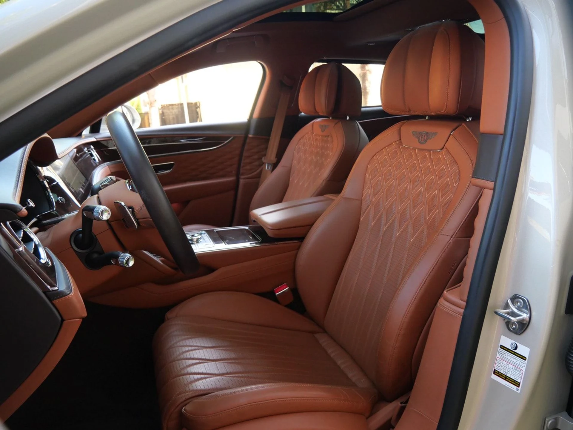 mph017_1013713903_15084dfb67874e85a4f1f31c2656f6b4_c2fa06835c