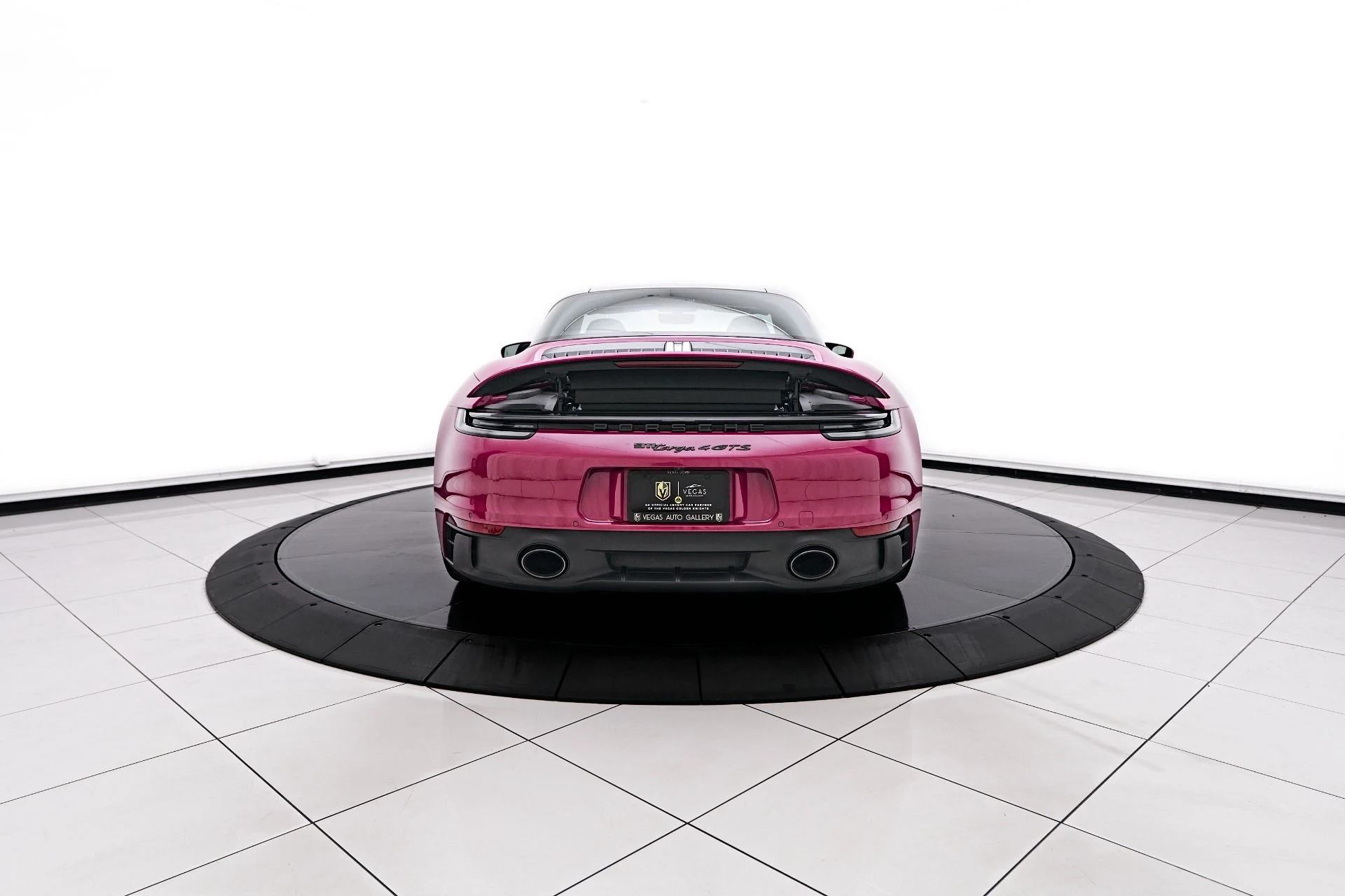 mph017_1014295237_Used_2024_Porsche_911_Targa_4_GTS_1756951220_6d6cb71c6b