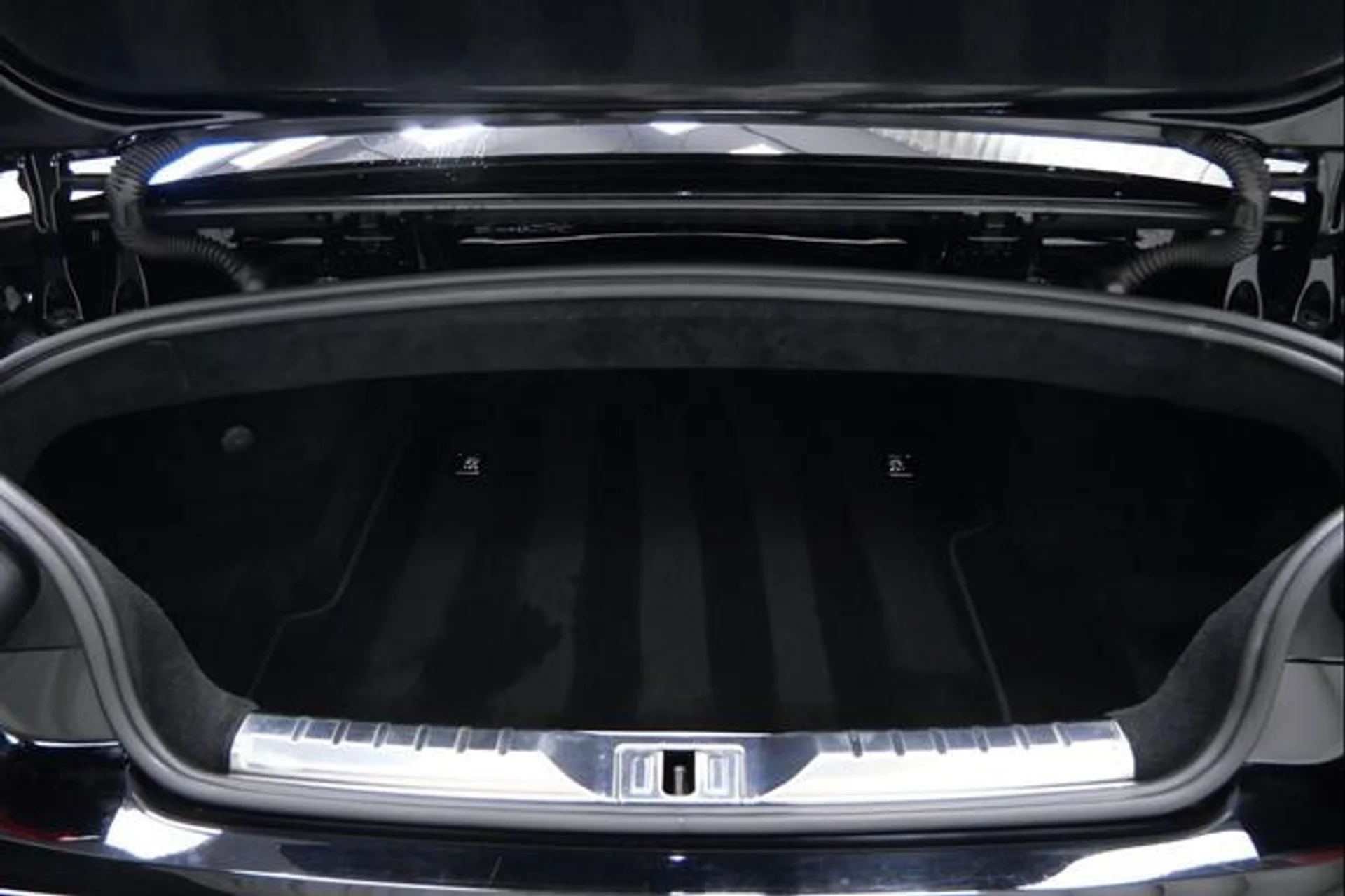 mph017_1016775891_f_E7s_QB_9_DPQ_20_DJD_Df_J7v_Y_x_Dnks_b26ae619fa