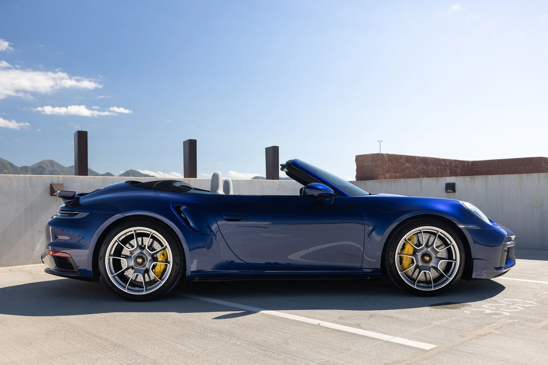 mph017_1017556208_Used_2023_Porsche_911_Turbo_S_1792529936_42369947b3