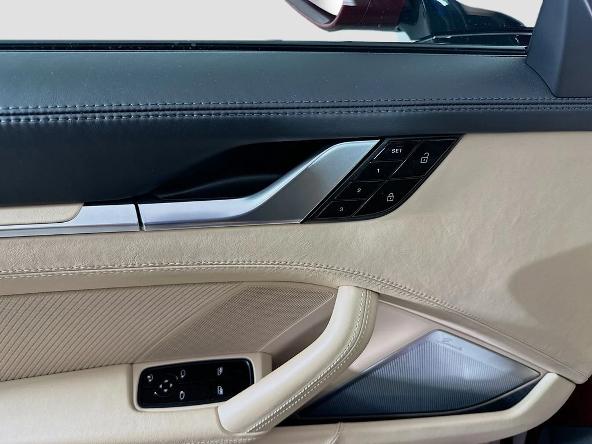 mph017_1024489056_3e2d41c038cc5a9a7715110f0e811760x_61673f75b8