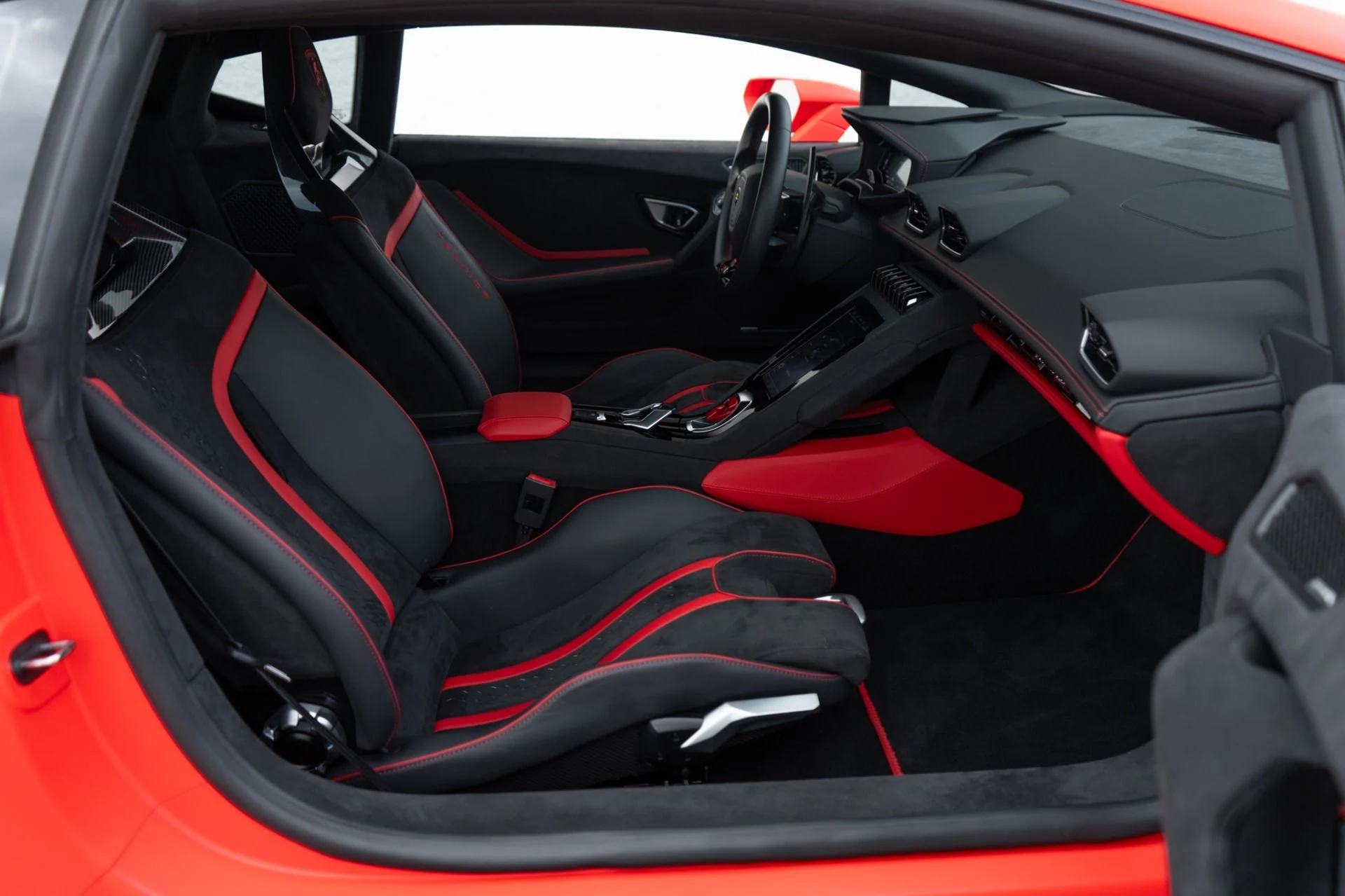 mph017_1024828788_Used_2023_Lamborghini_Huracan_Tecnica_1776704544_df5f726a41