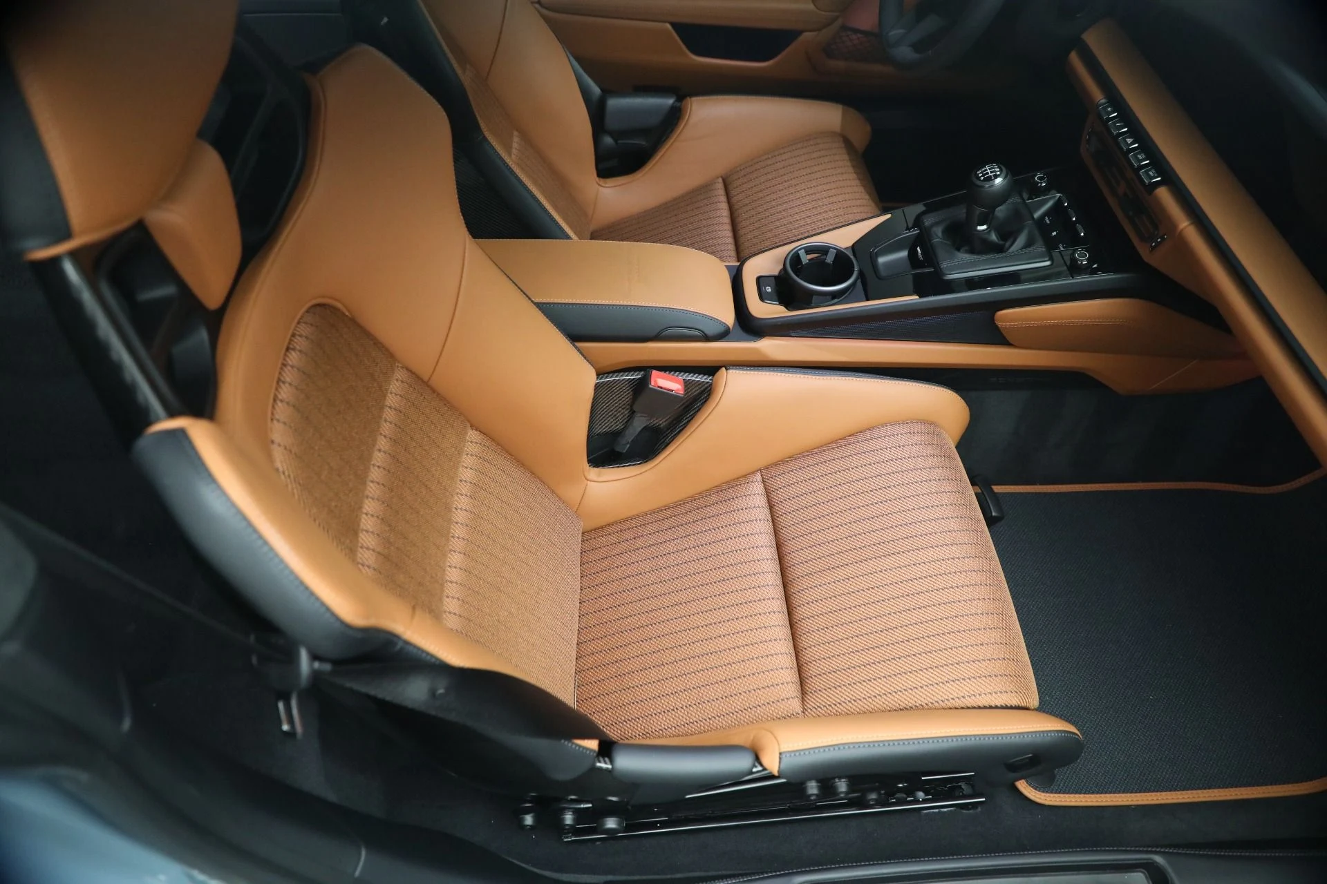 mph017_1025733396_Used_2024_Porsche_911_ST_1764957494_d547a16950