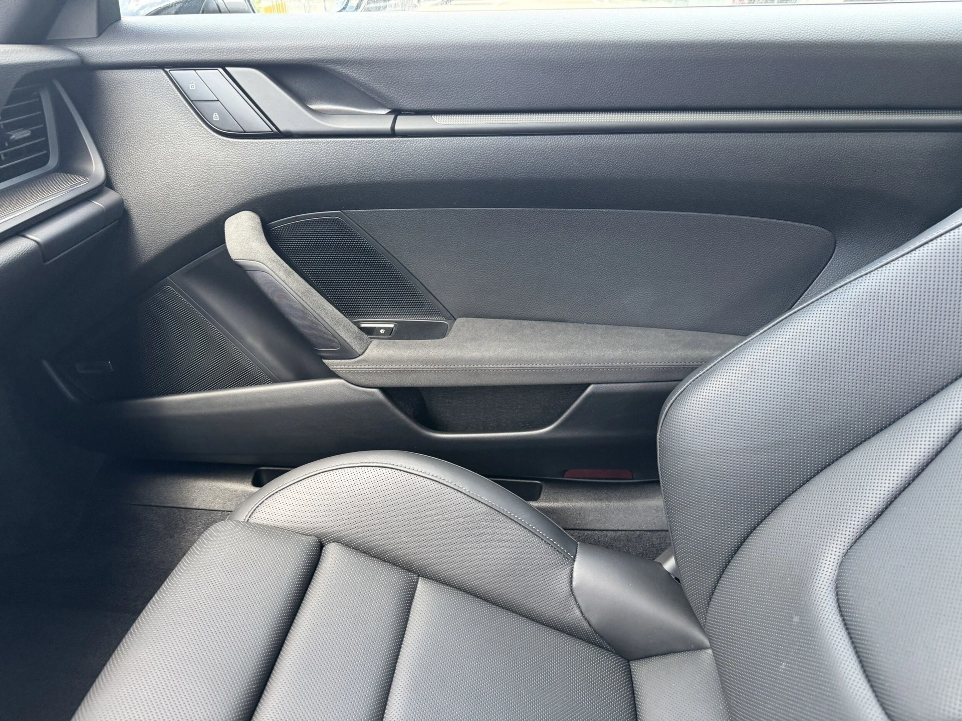 mph017_1029783868_3cd71dbe22447c02bdb2c1a6924be102x_d25da8db46