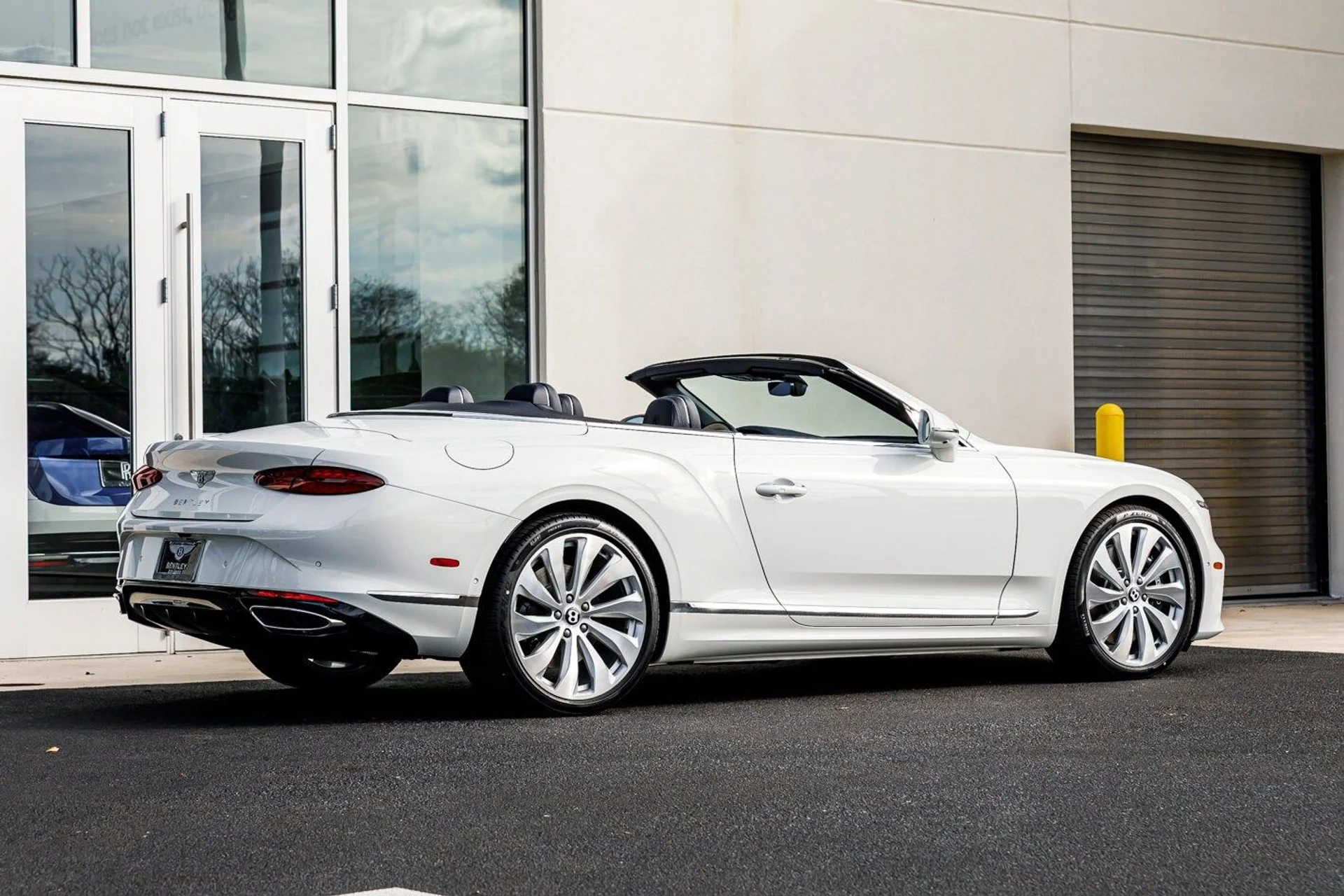 mph017_1029799347_33382619fb83d10a243db4dce12d8977x_825d83c6fc