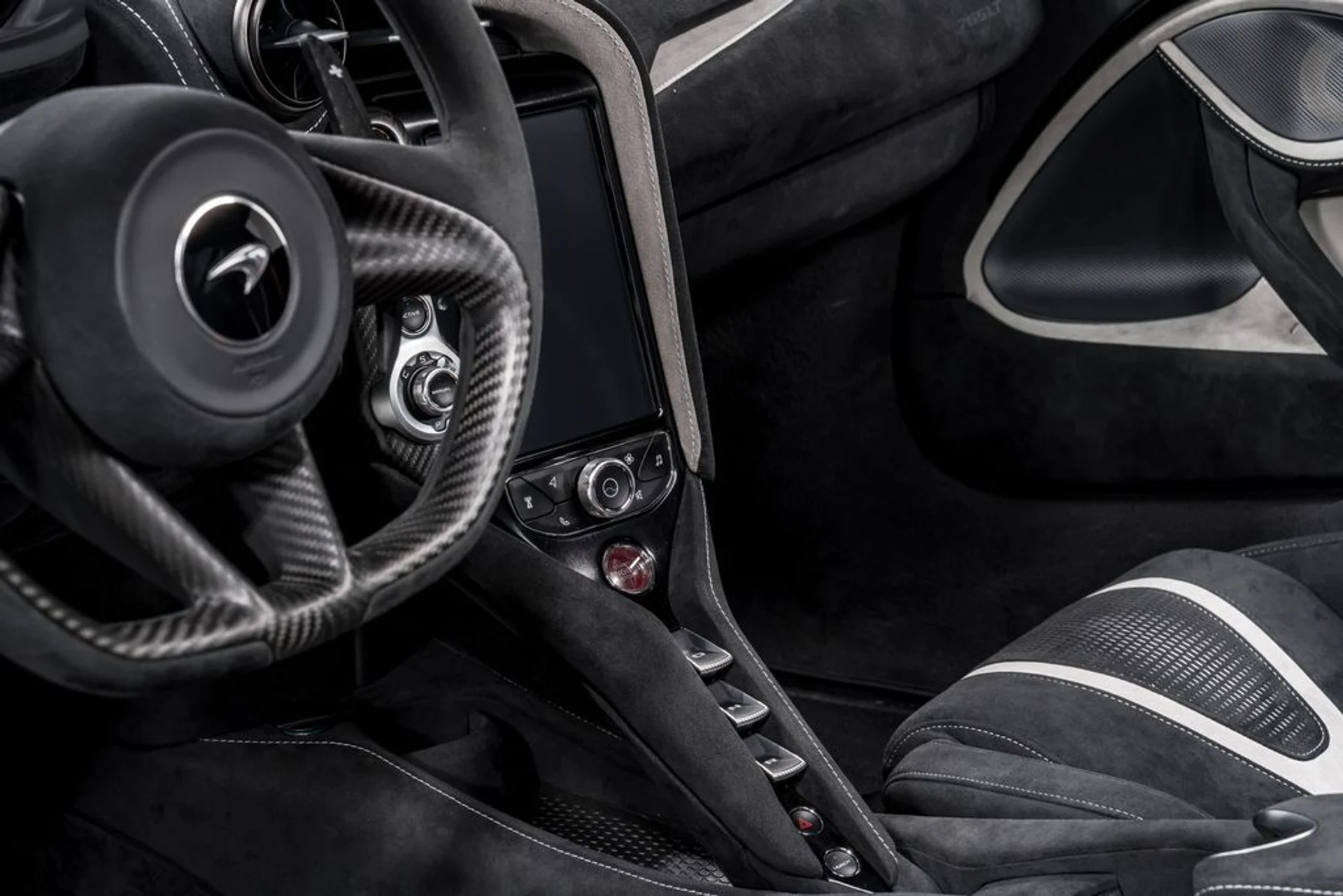 mph017_1030595415_aca94feeb596c431a8cc086f9d1fd449x_a6c33d2bda