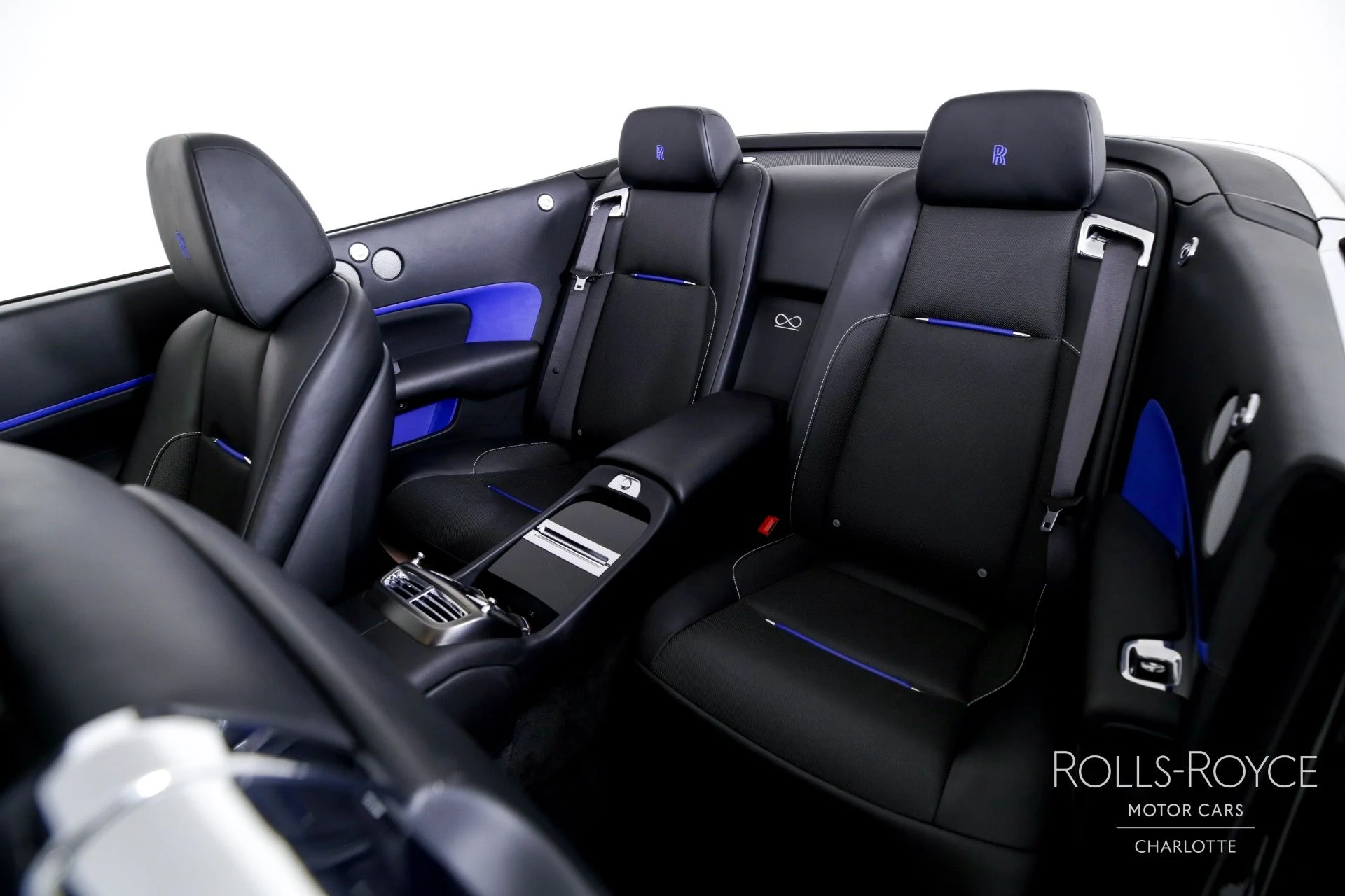 mph017_1037537219_Used_2018_Rolls_Royce_Black_Badge_Dawn_1747071479_c2e26028d5