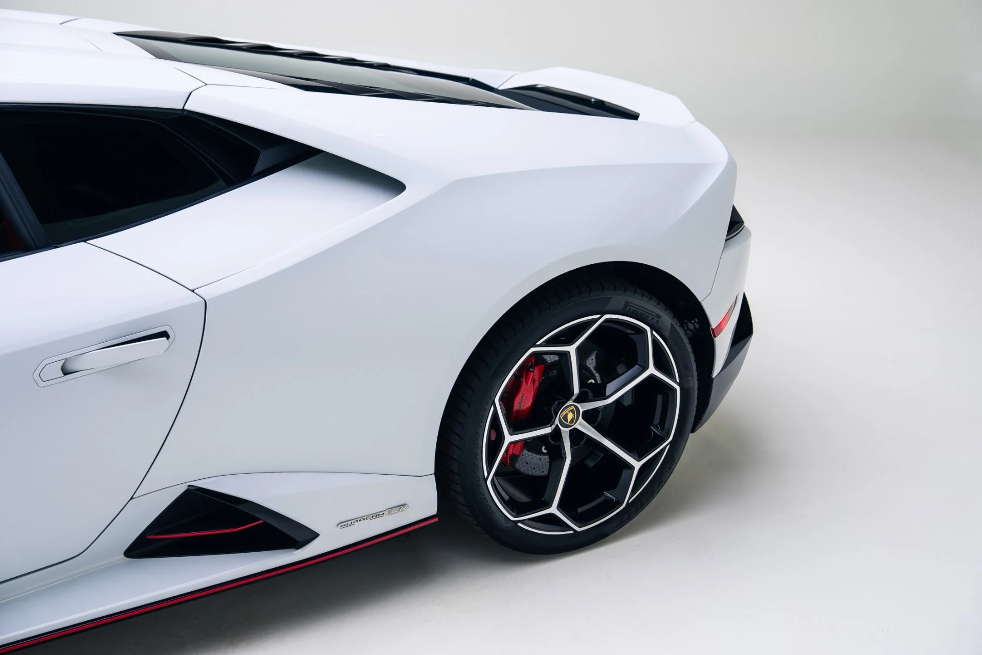 mph017_1040324558_Used_2020_Lamborghini_Huracan_EVO_1766089728_58b48bf38b