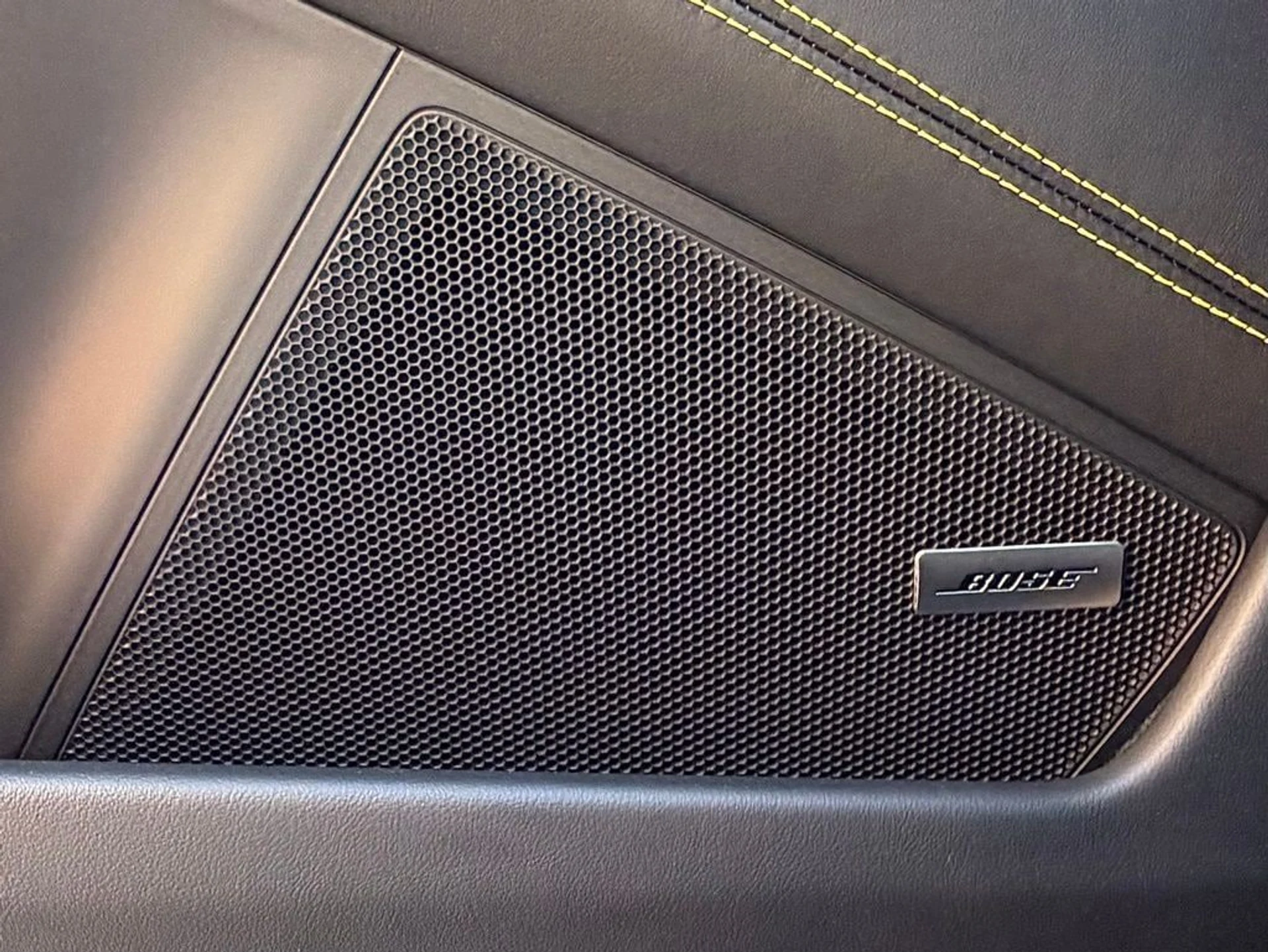 mph017_1044197403_a7ac6e9d1f64e7bea231969ce19557f6x_27ca87cbad