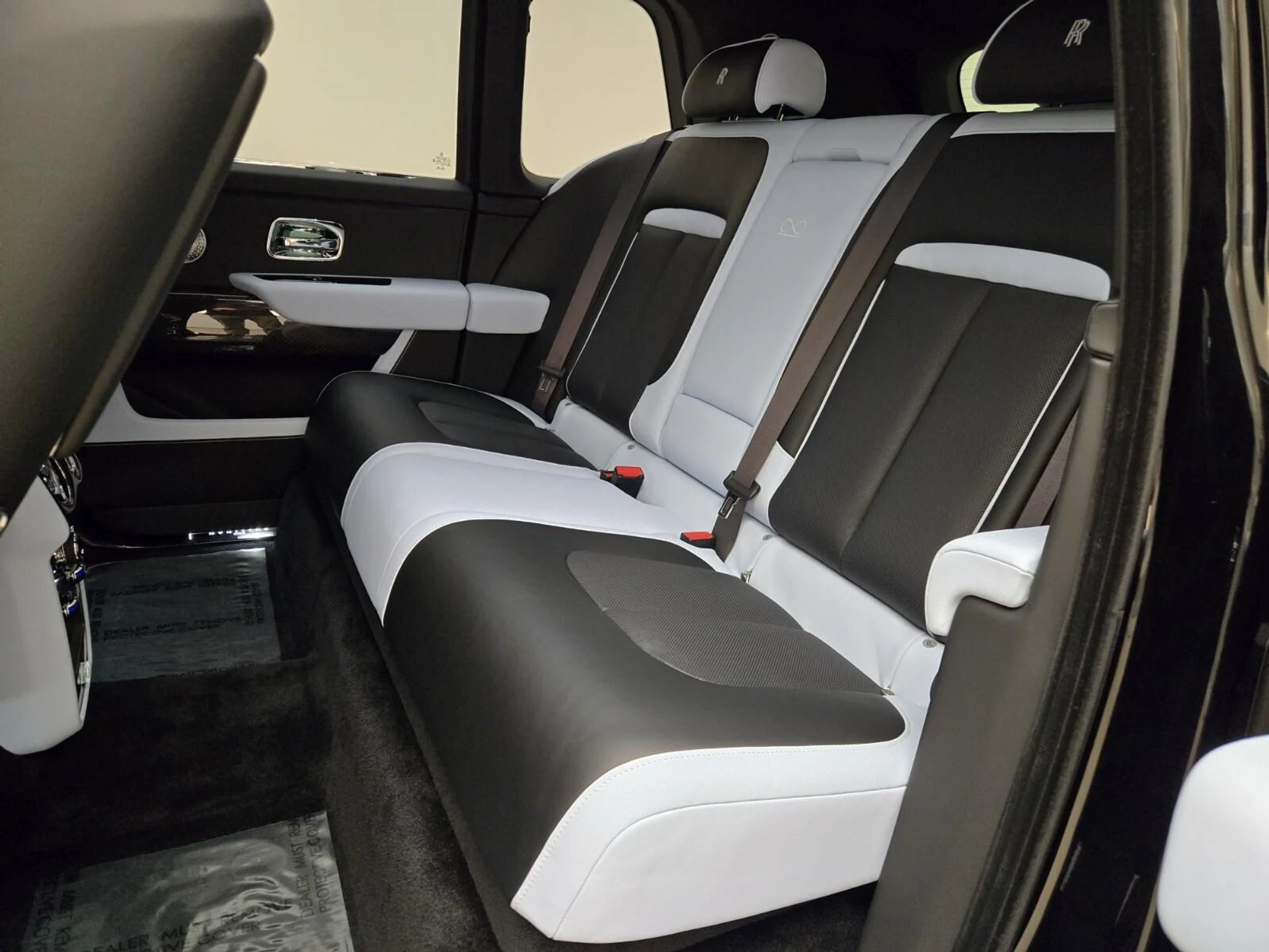 mph017_1046681801_New_2026_Rolls_Royce_Cullinan_1768889989_50f6256949