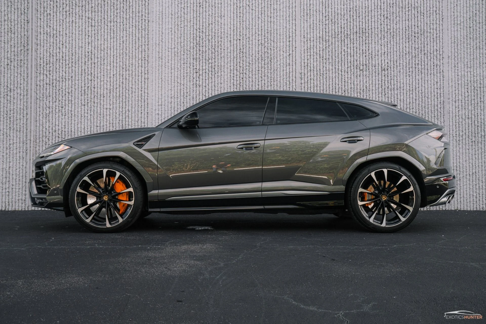 mph017_1047733732_Used_2021_Lamborghini_Urus_w_Bang_Olufsen_Advanced_Sound_Parkassist_1758750772_7a6d0cc2df