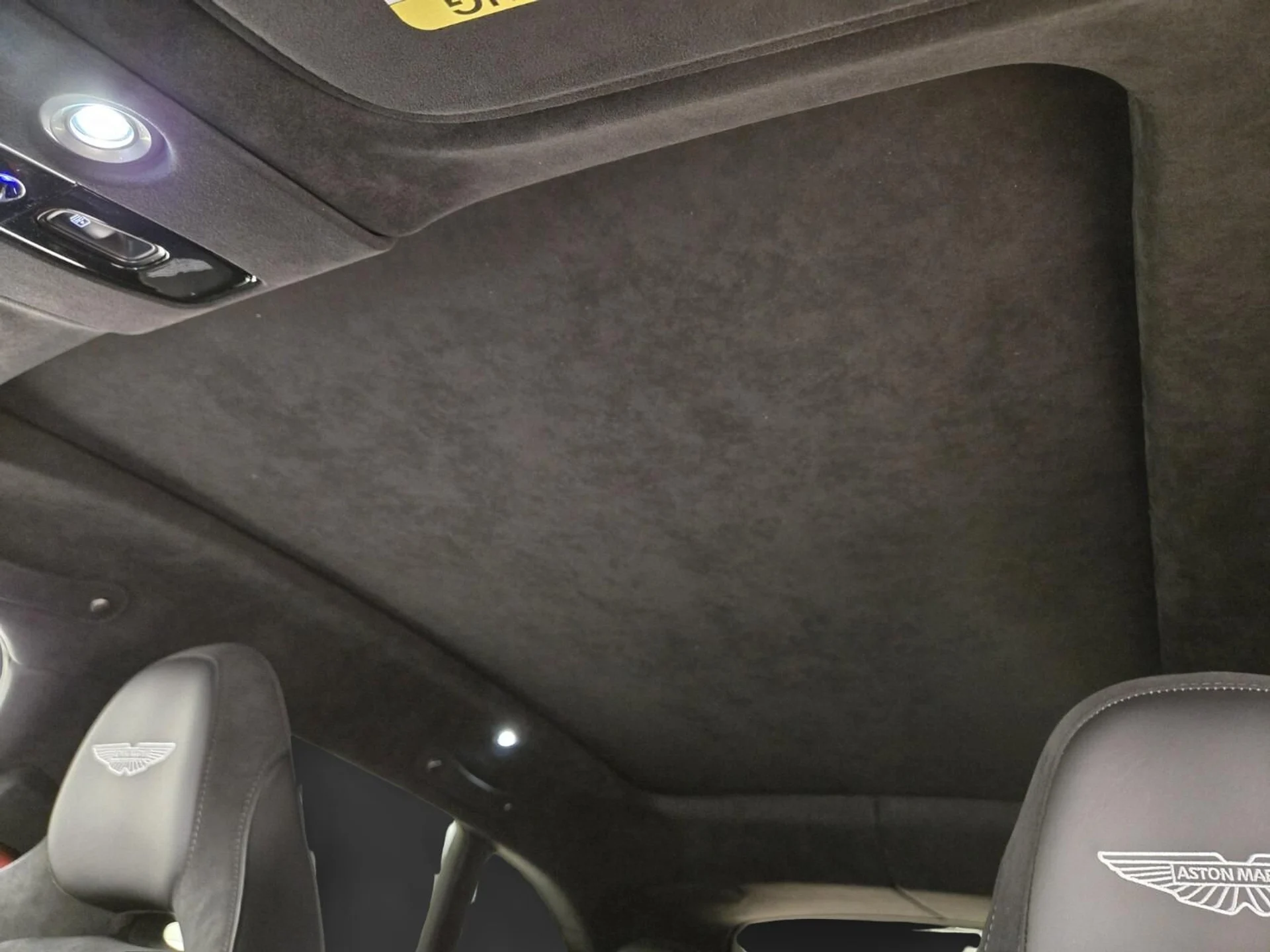 mph017_1050641636_New_2026_Aston_Martin_DBX_S_1776143664_79f8e895f5