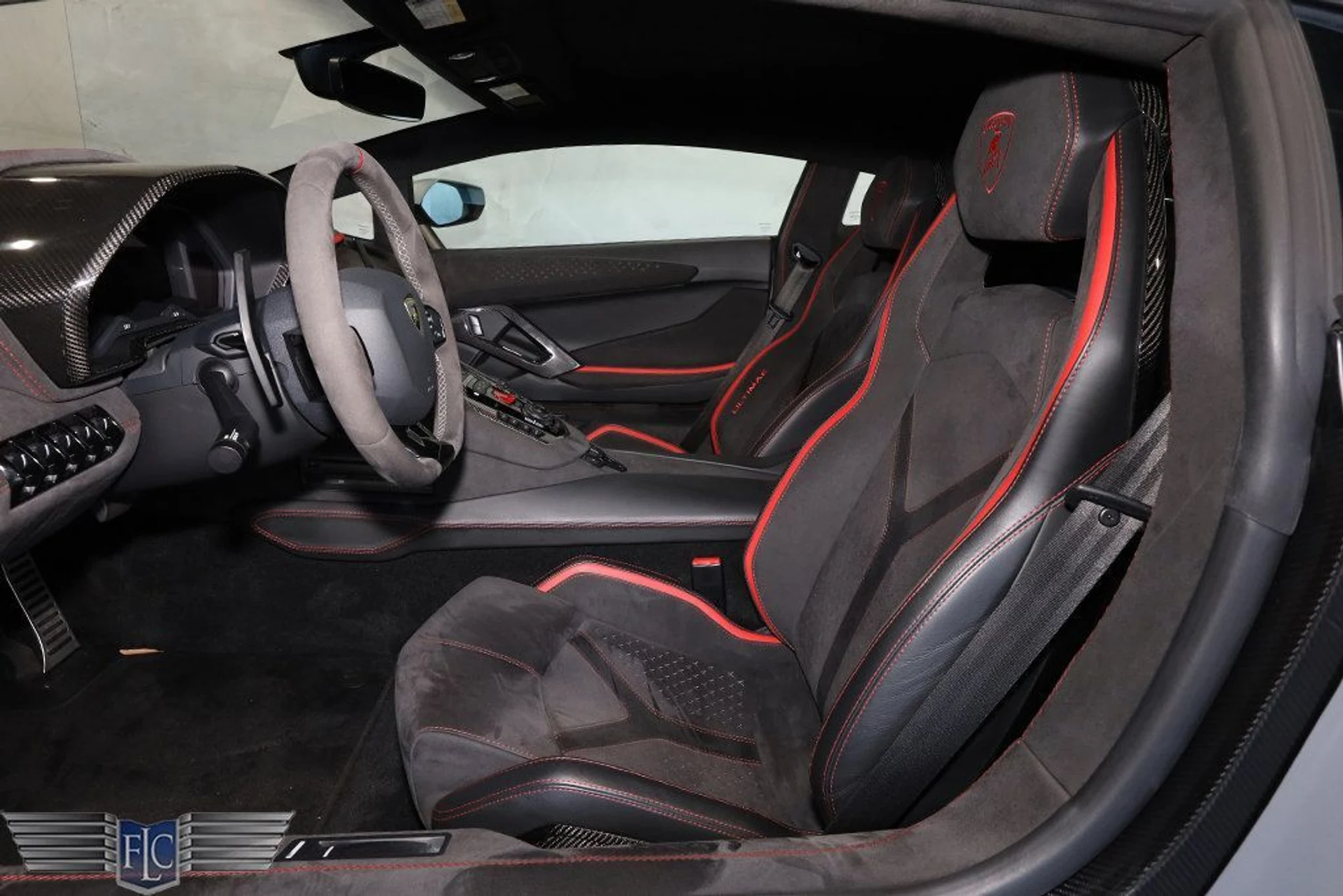 mph017_1062744284_used_2022_lamborghini_aventador_lp7804ultimaecoupe_9689_22906209_18_1024_0043111e7a