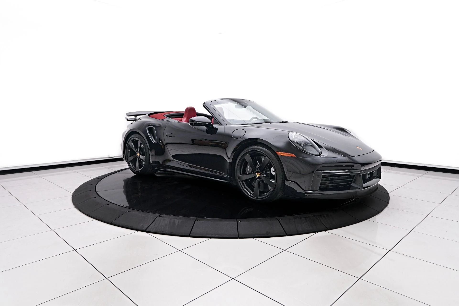 mph017_1065575128_Used_2024_Porsche_911_Turbo_S_1758674558_981018818a