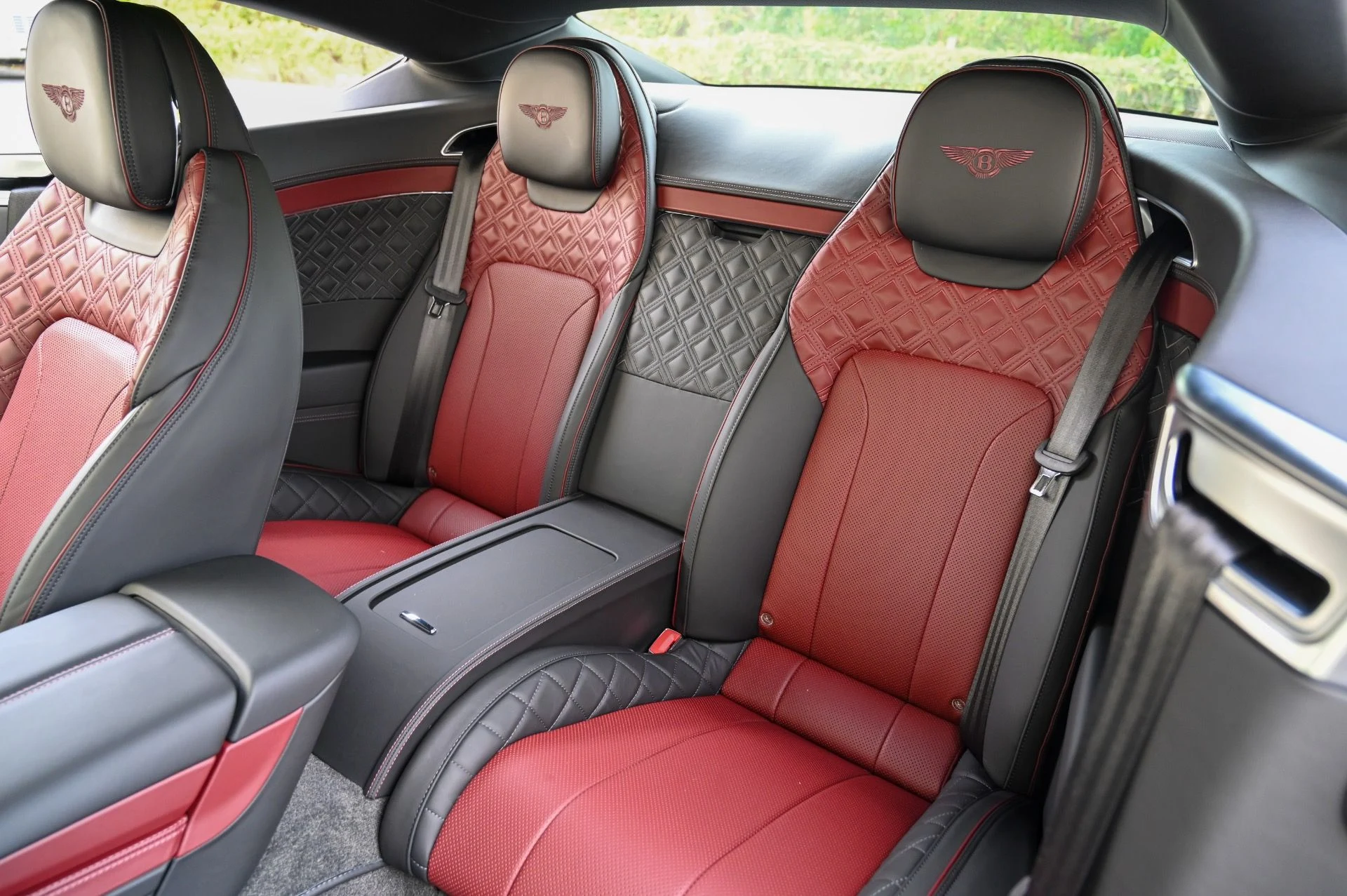 mph017_1066654680_Used_2020_Bentley_Continental_GT_V8_1740771014_3b4d956118