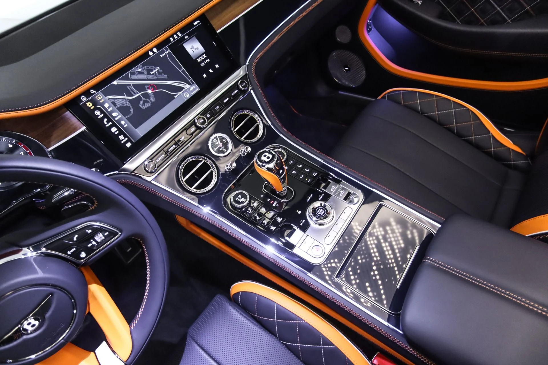 mph017_1071853081_Used_2024_Bentley_Continental_GTC_Speed_1744369762_f0fb07d22e