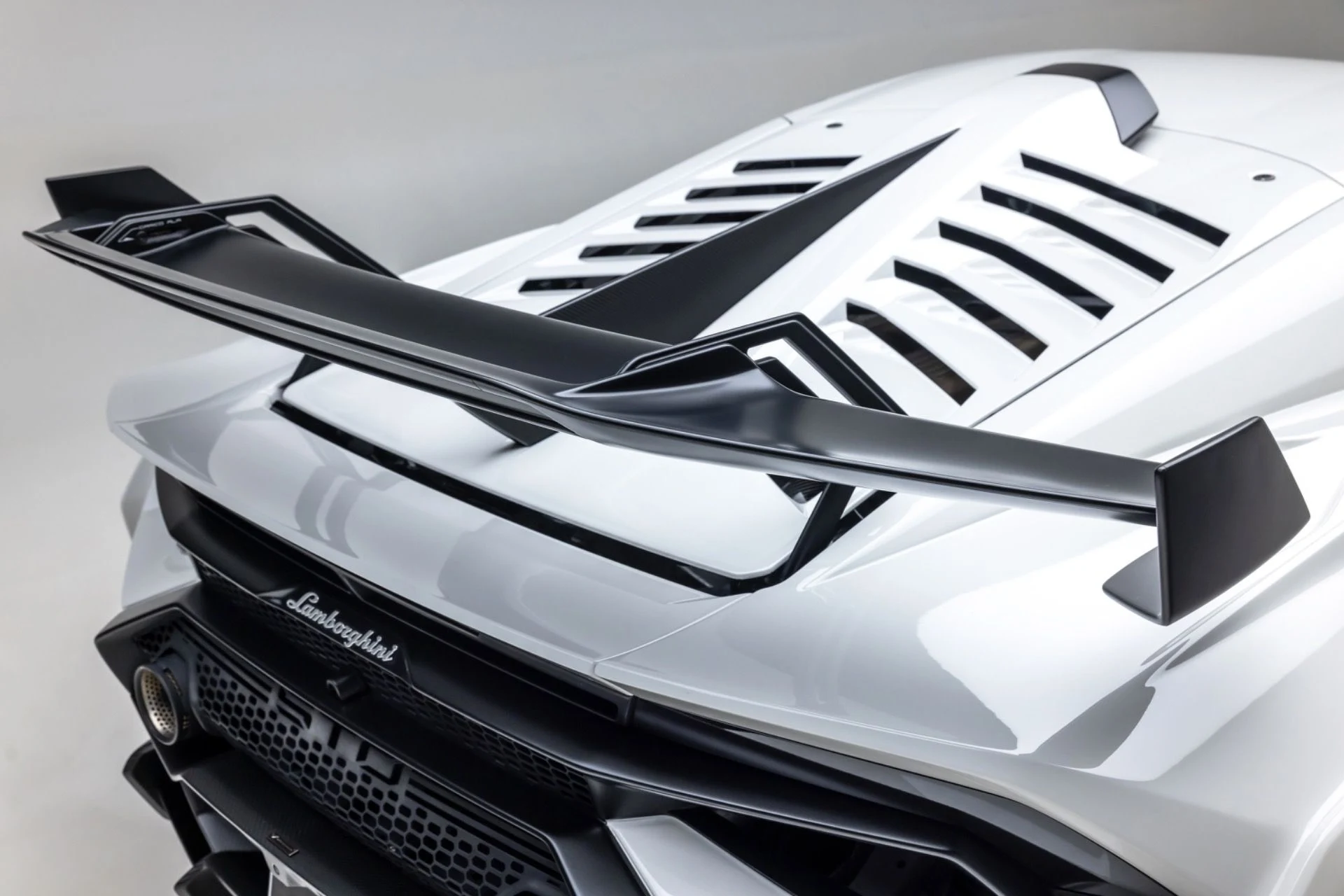 mph017_1080622542_13197_p18_l_677f5bae39