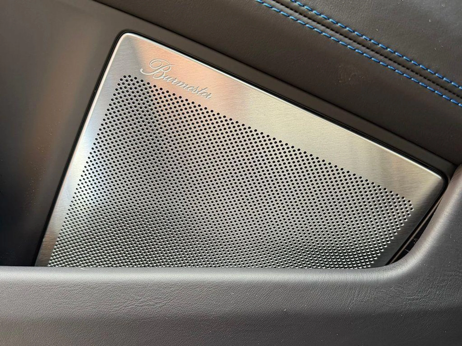 mph017_1083480196_P_Loi_TO_5_U_lo_LK_6_Luxf_I_Zgp6_Ddm8_8fb2e1b369