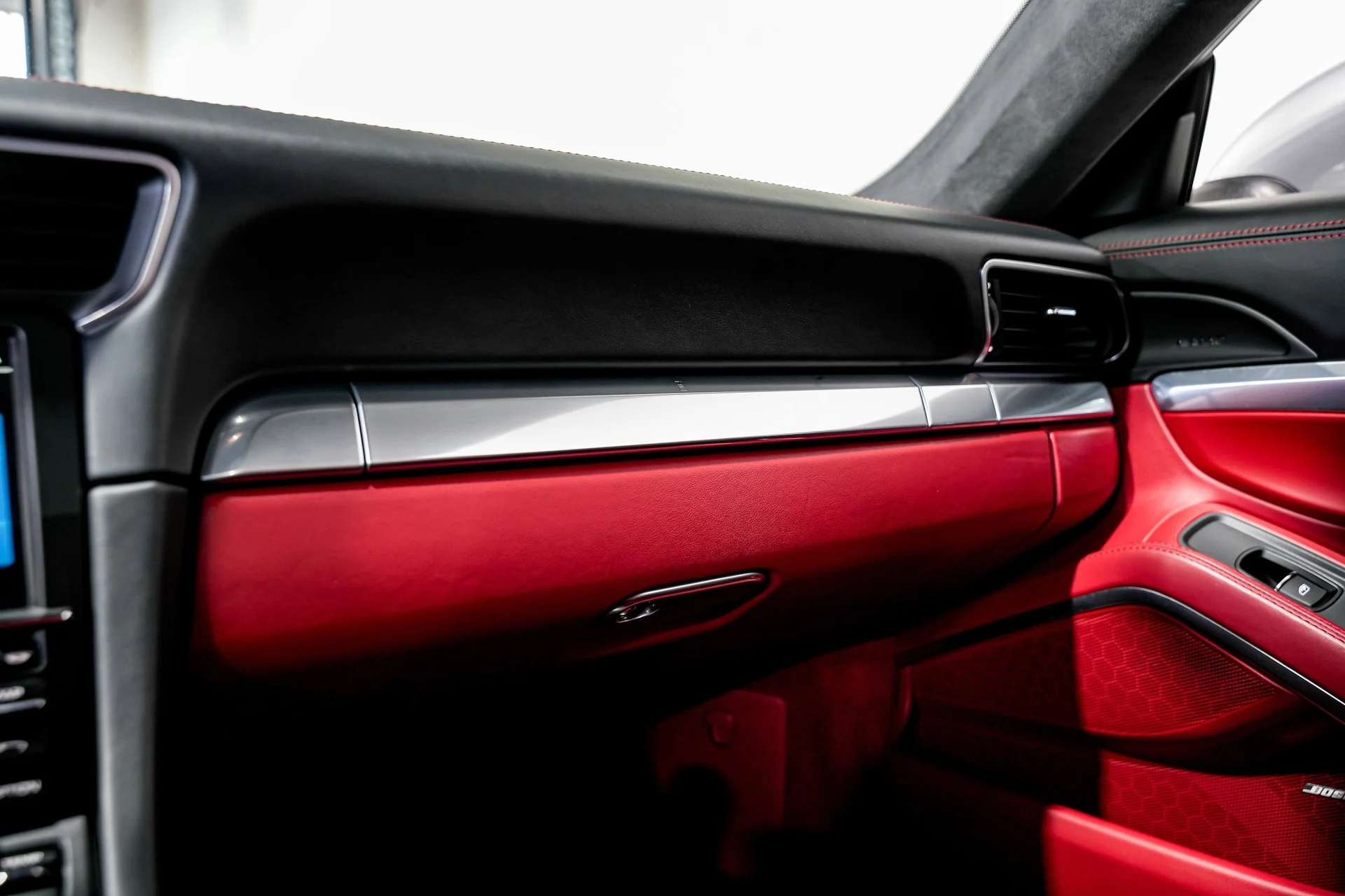 mph017_1083622256_768ceaaf658d47dc959eed89fb223aa0x_d73bf03e06