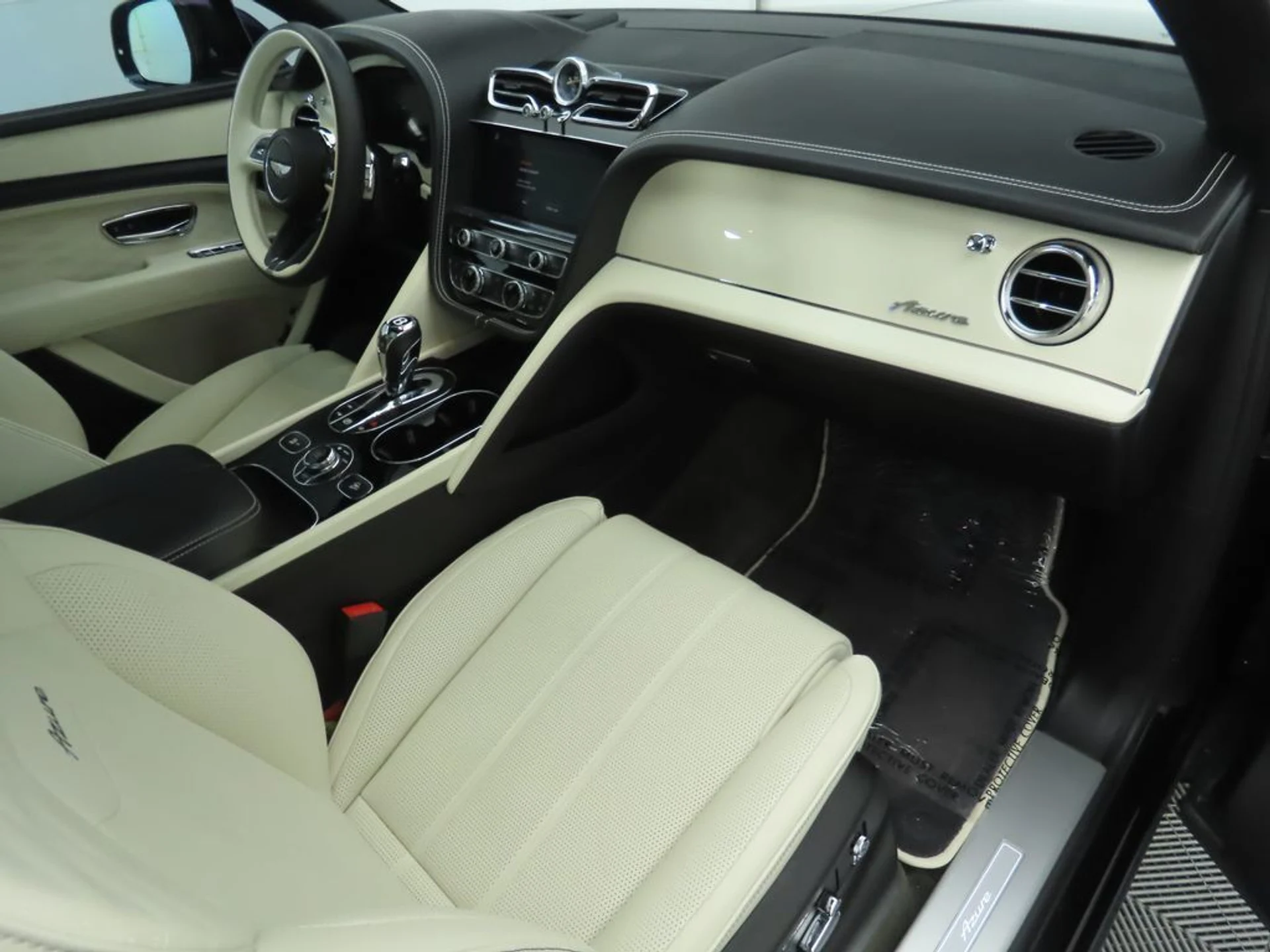mph017_1090134418_used_2023_bentley_bentayga_ewb_8119_22900823_18_1024_4e87e49142