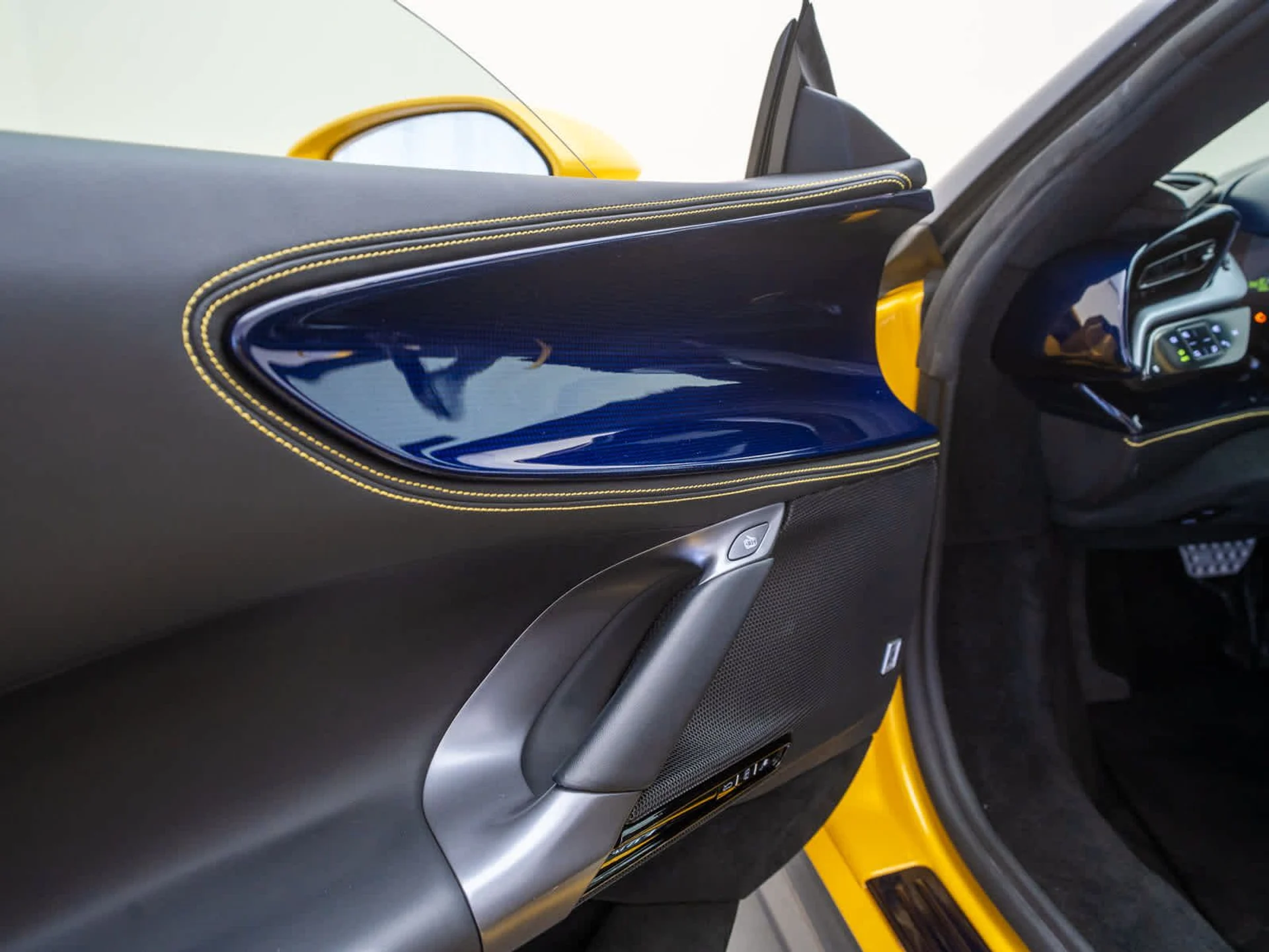 mph017_1092486522_ca4552f65ed024c954b96c4258b6a96dx_884641fbe9