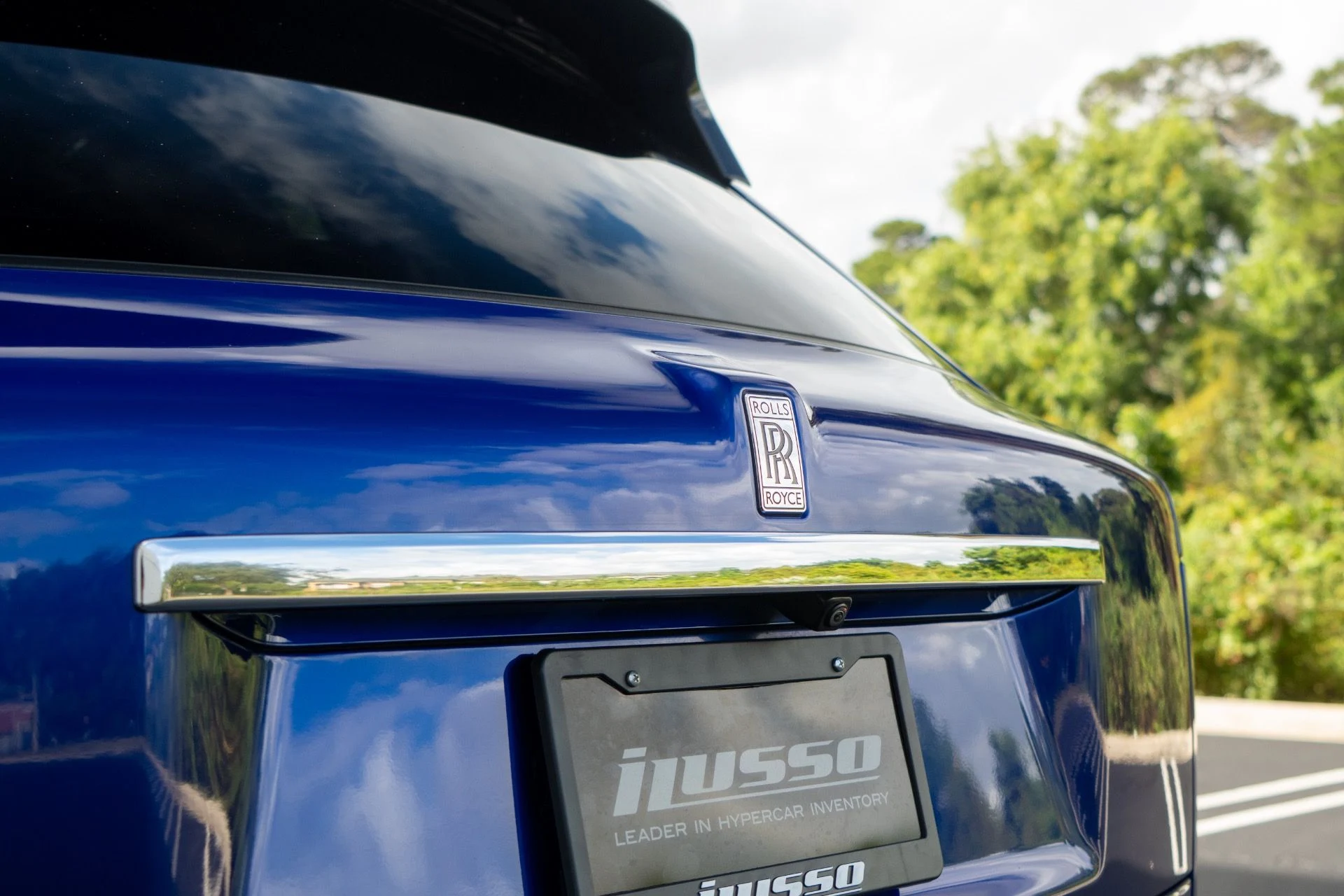 mph017_1093889214_Used_2019_Rolls_Royce_Cullinan_1764189669_343b206dd6