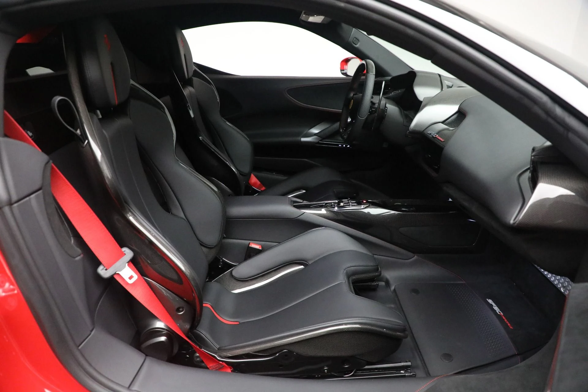 mph017_1094677128_Used_2023_Ferrari_SF_90_Stradale_4a7a8f3db1