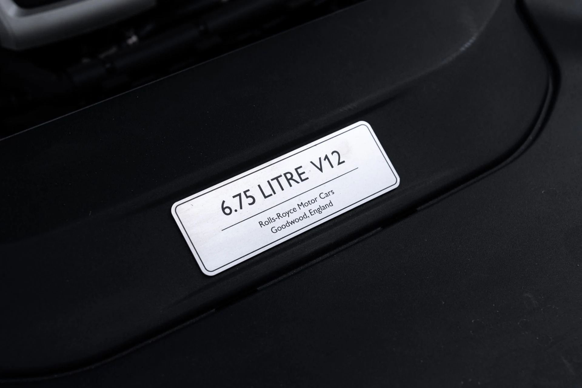 mph017_109595215_Used_2022_Rolls_Royce_Ghost_1775153205_1e2c468d39